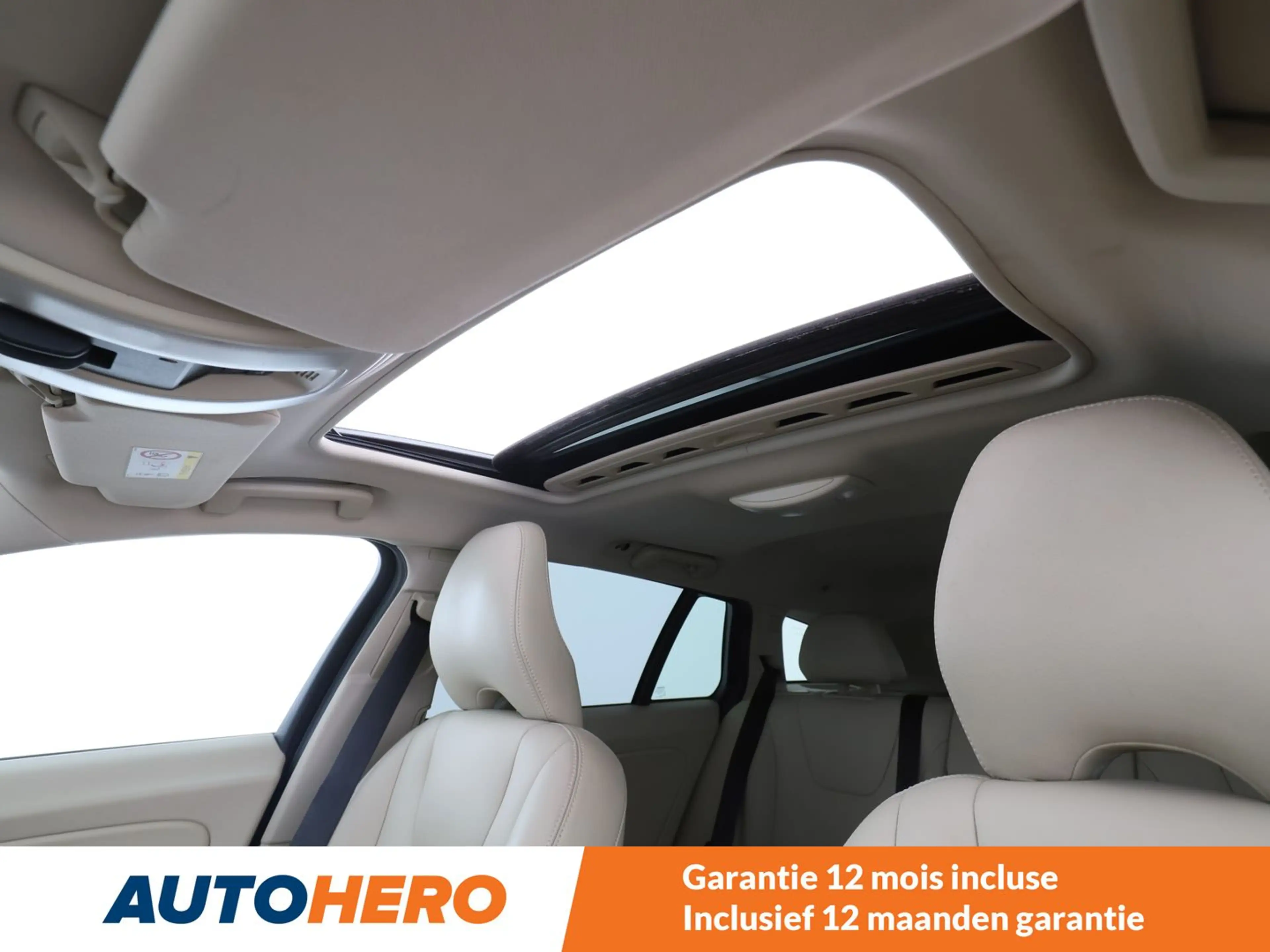 Volvo V60 Cross Country 2.0 D3 Plus — photo 5