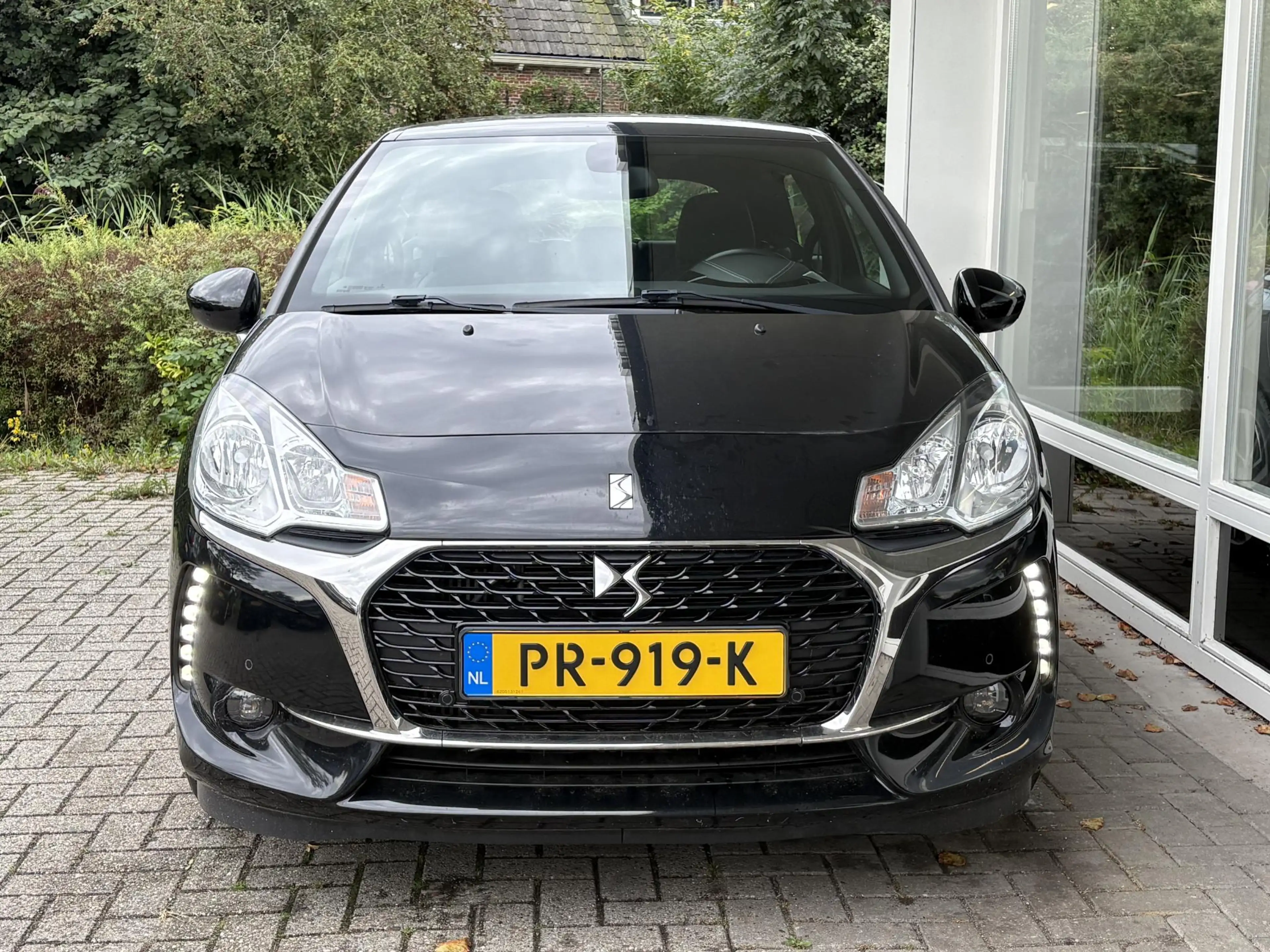 DS Automobiles DS 3 1.2T 110pk Business | Stoelverwarming | Achteruitr — photo 2