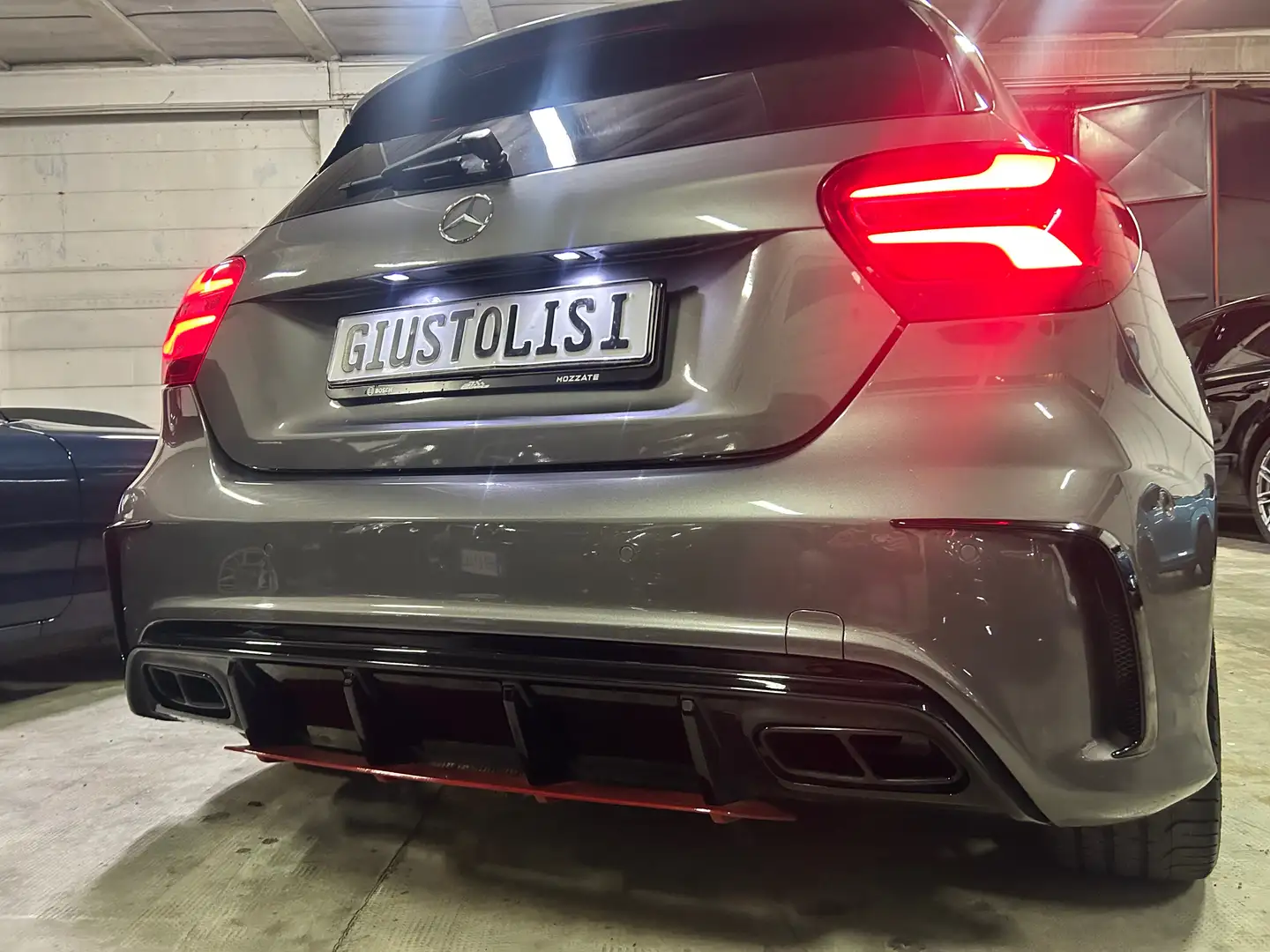 Mercedes-Benz A 180 “AMG” Premium my16 all 45amg Gris - 2
