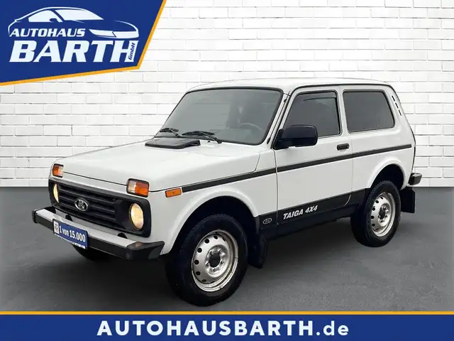Lada Niva Taiga 1.7i 4X4  *AHZV*EURO6 *ABS*Servo*