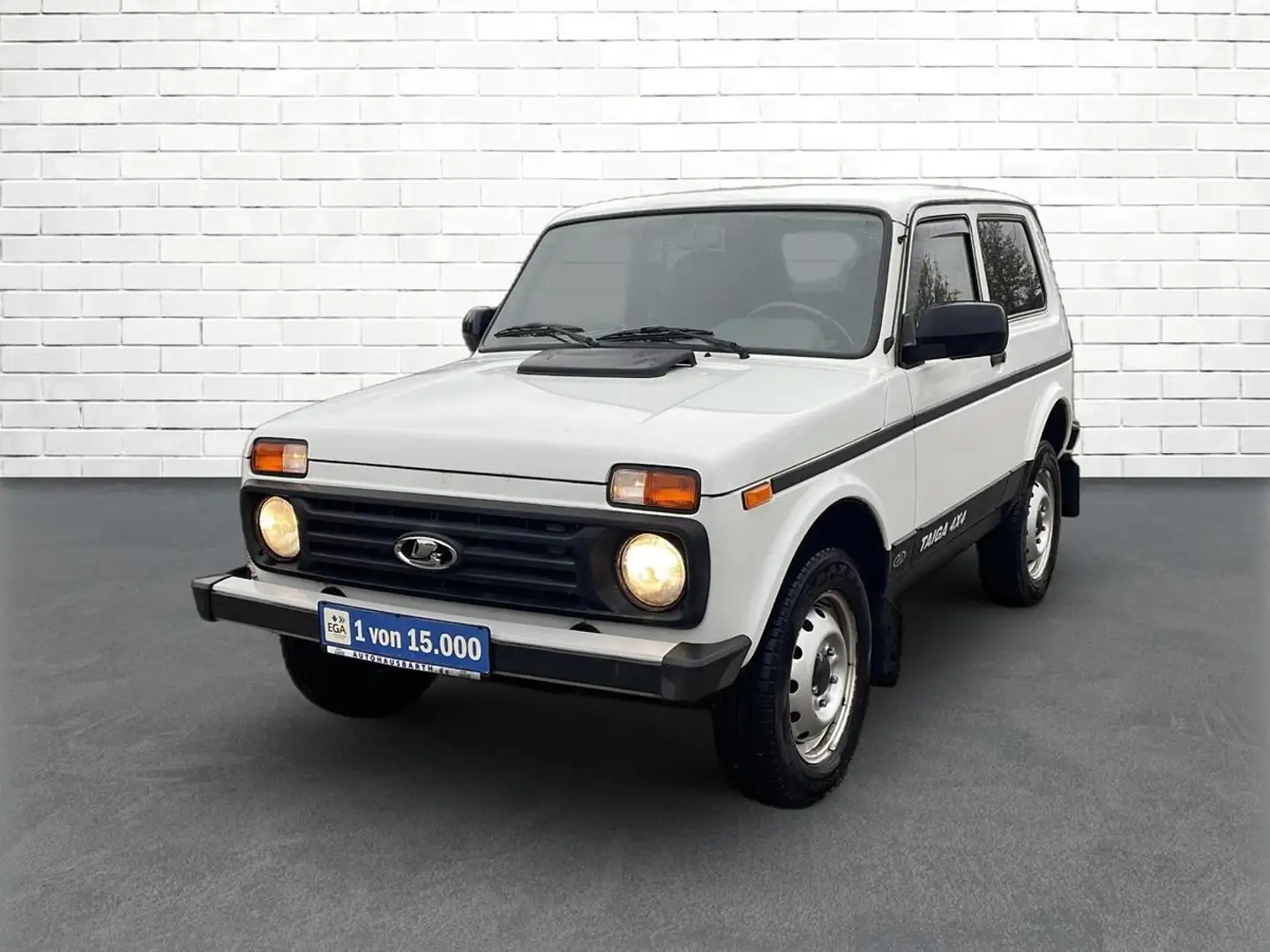 Lada Niva Taiga 1.7i 4X4  *AHZV*EURO6 *ABS*Servo* Weiß - 2