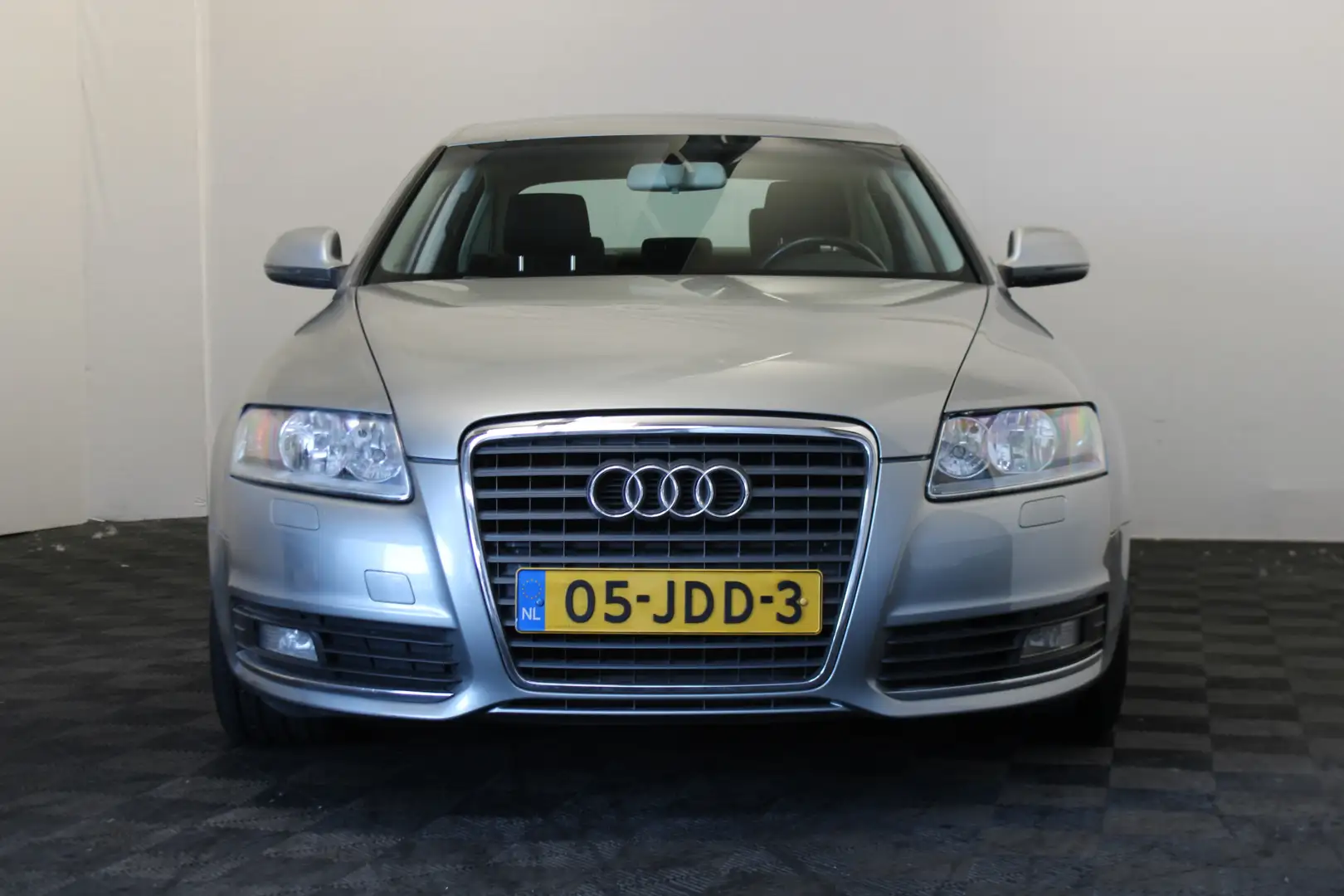 Audi A6 Limousine 2.0 TFSI Business Edition |Navi| Šedá - 2