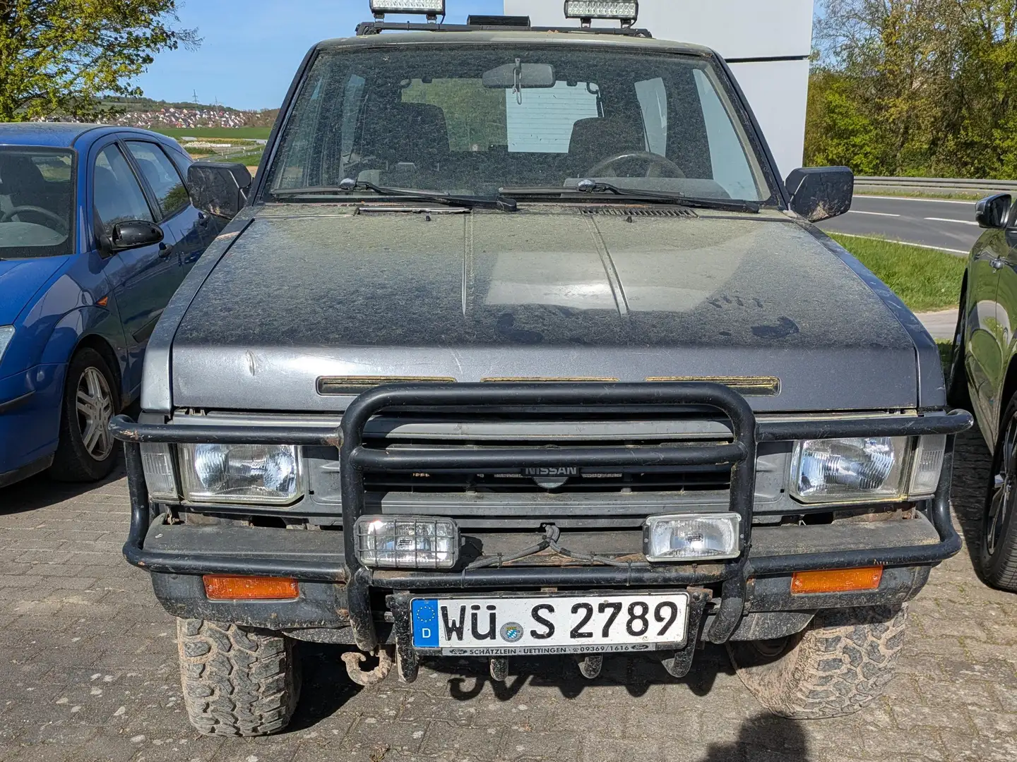 Nissan Terrano Terrano 2.7 Turbo D Schwarz - 1