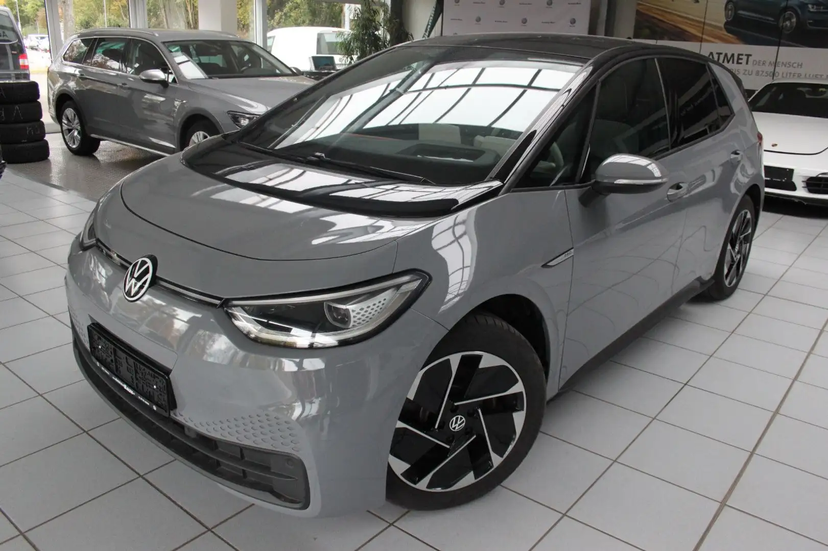 Volkswagen ID.3 PRO/PERF/PANO/AHK/ASSIST+/HEADUP/DCC/ERGO/K Grau - 1