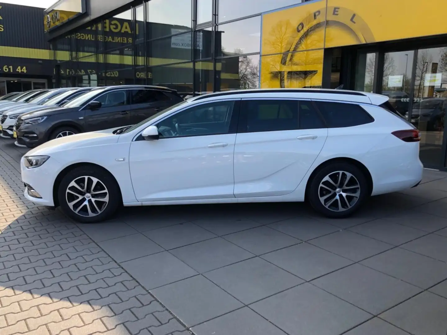 Opel Insignia ST Edition *IntelliLink/Parkpilot* Bianco - 2