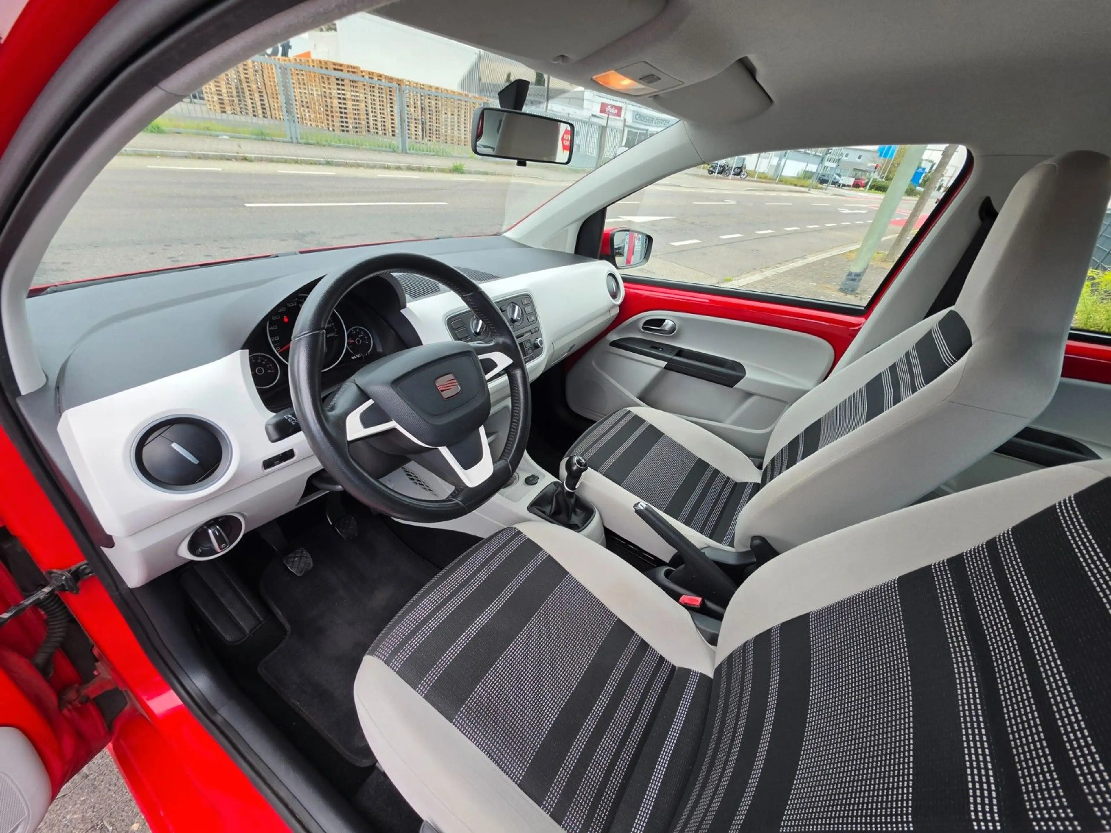 SEAT Mii Style Salsa 1.0 FINANZIERUNG — photo 11