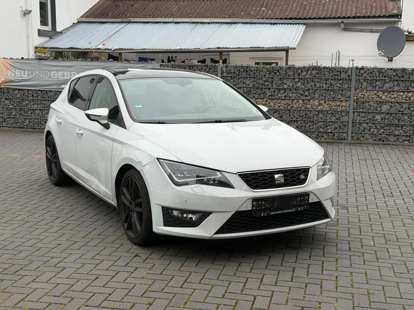 SEAT Leon 1.4 FR*EURO6*PANORAMA*LIMOUSINE* Weiß - 1