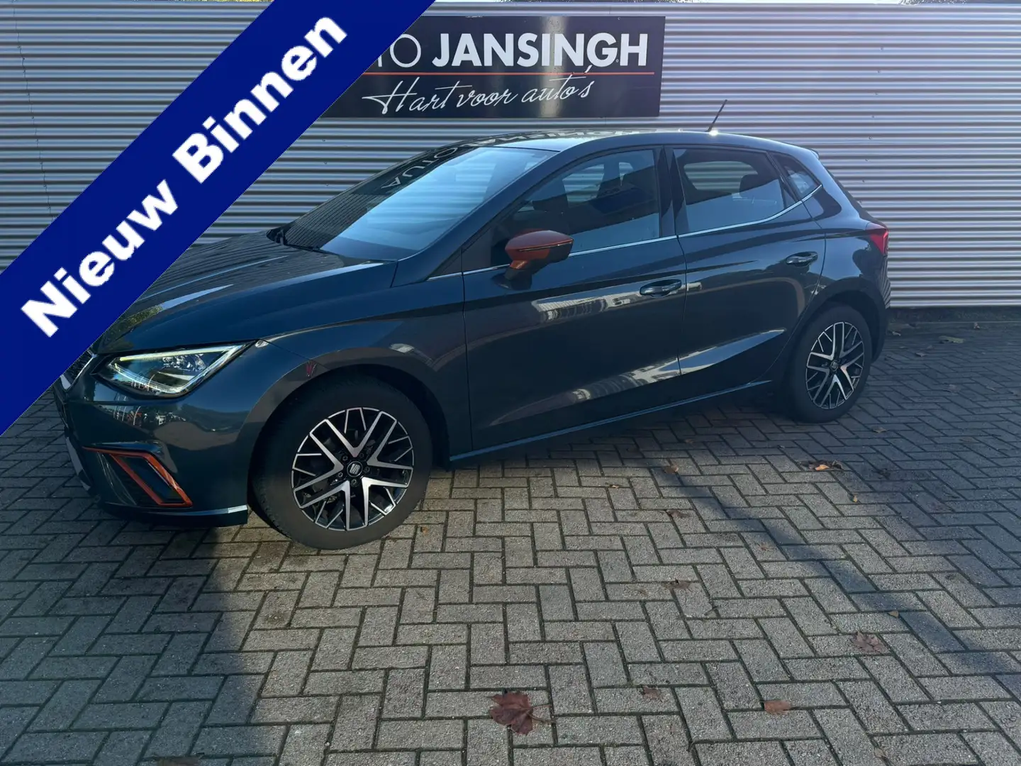 SEAT Ibiza 1.0 MPI Beats | LM Velgen | Airco |  Camera | Navi Gris - 1