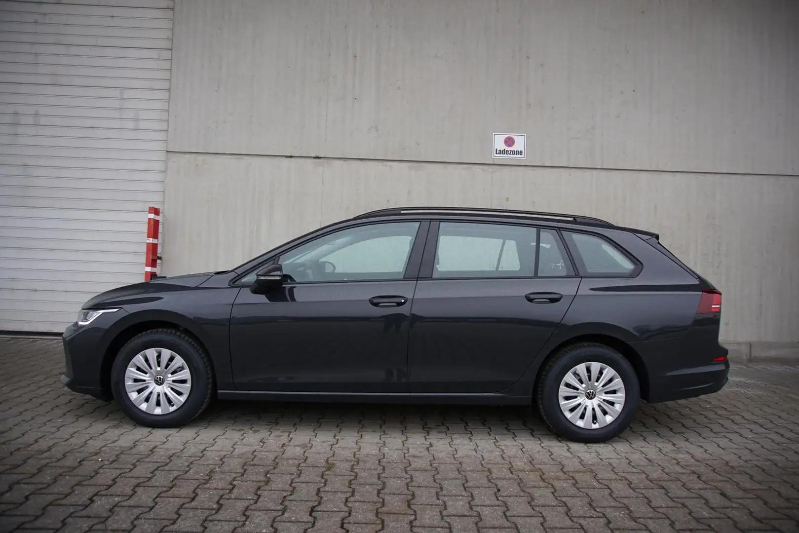 Volkswagen Golf 1.5TSI Variant AHK Navi/MirrorLi Kamera LED Grau - 2