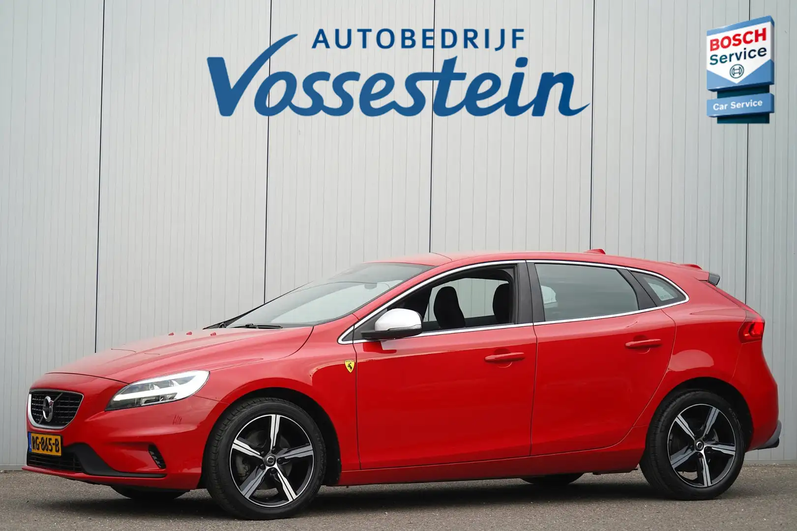 Volvo V40 2.0 T4 Business Sport / NL-Auto / 190 PK / Distrib Rood - 1