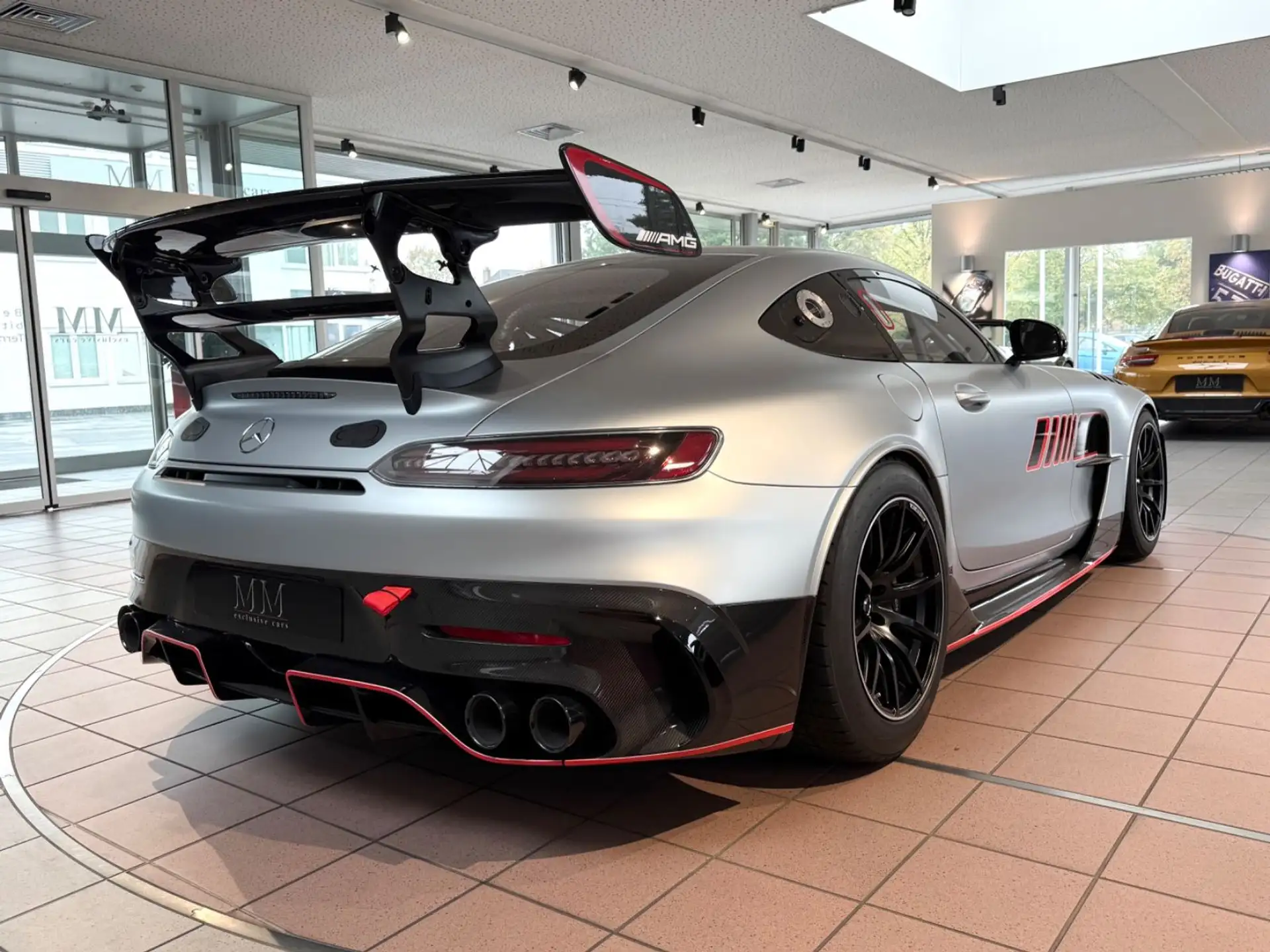 벤츠 AMG GT 4-Door Coupe 63 S 2023 화이트 사진 8