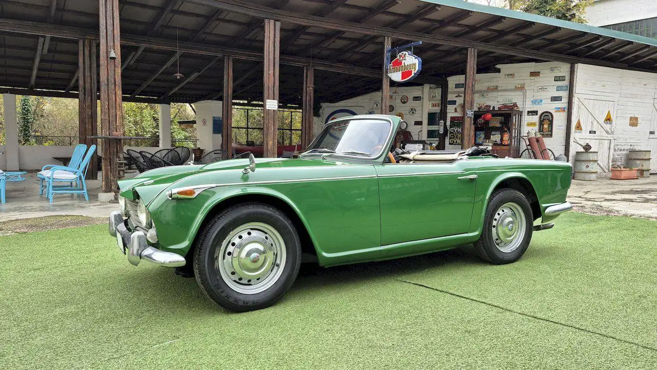 Triumph TR4A IRS – SUMMER PRICE, foto 4