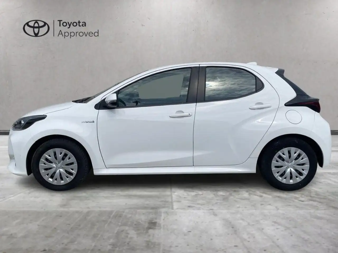 Toyota Yaris 1.5 Hybrid 5 porte Active, миниатюра 3