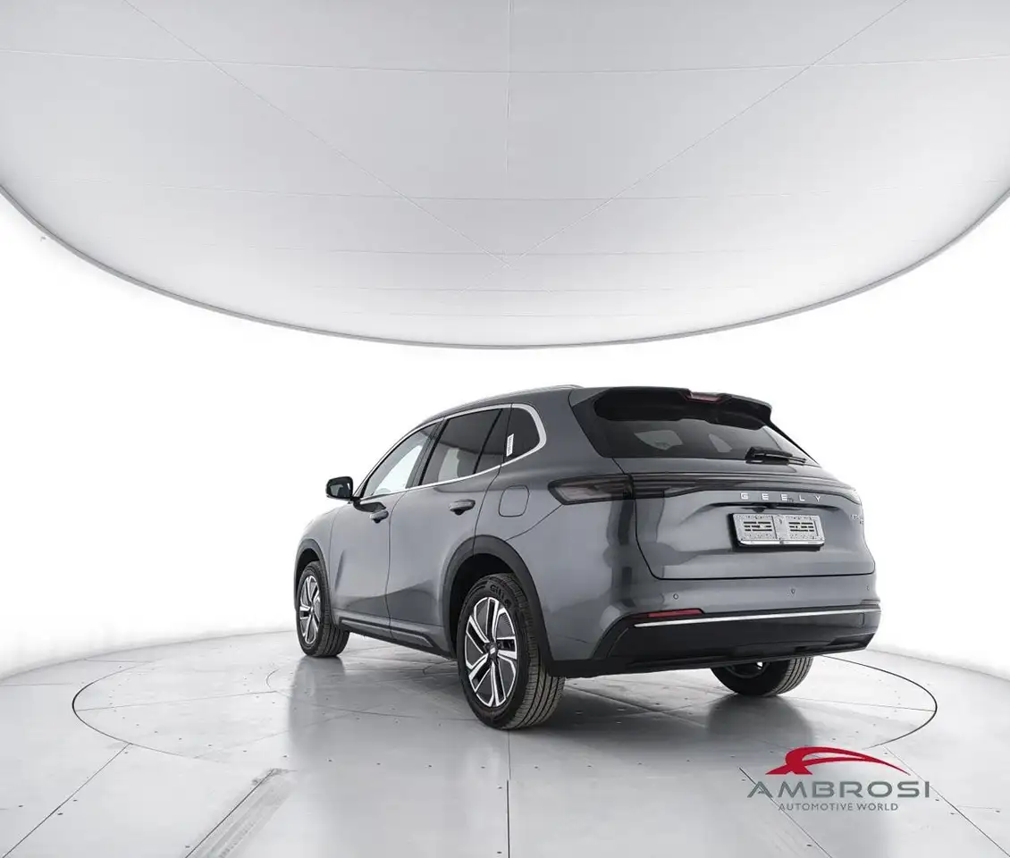 Geely Starray EM-i 2026