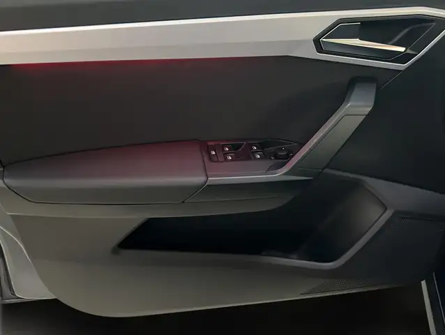 Seat Arona view 4