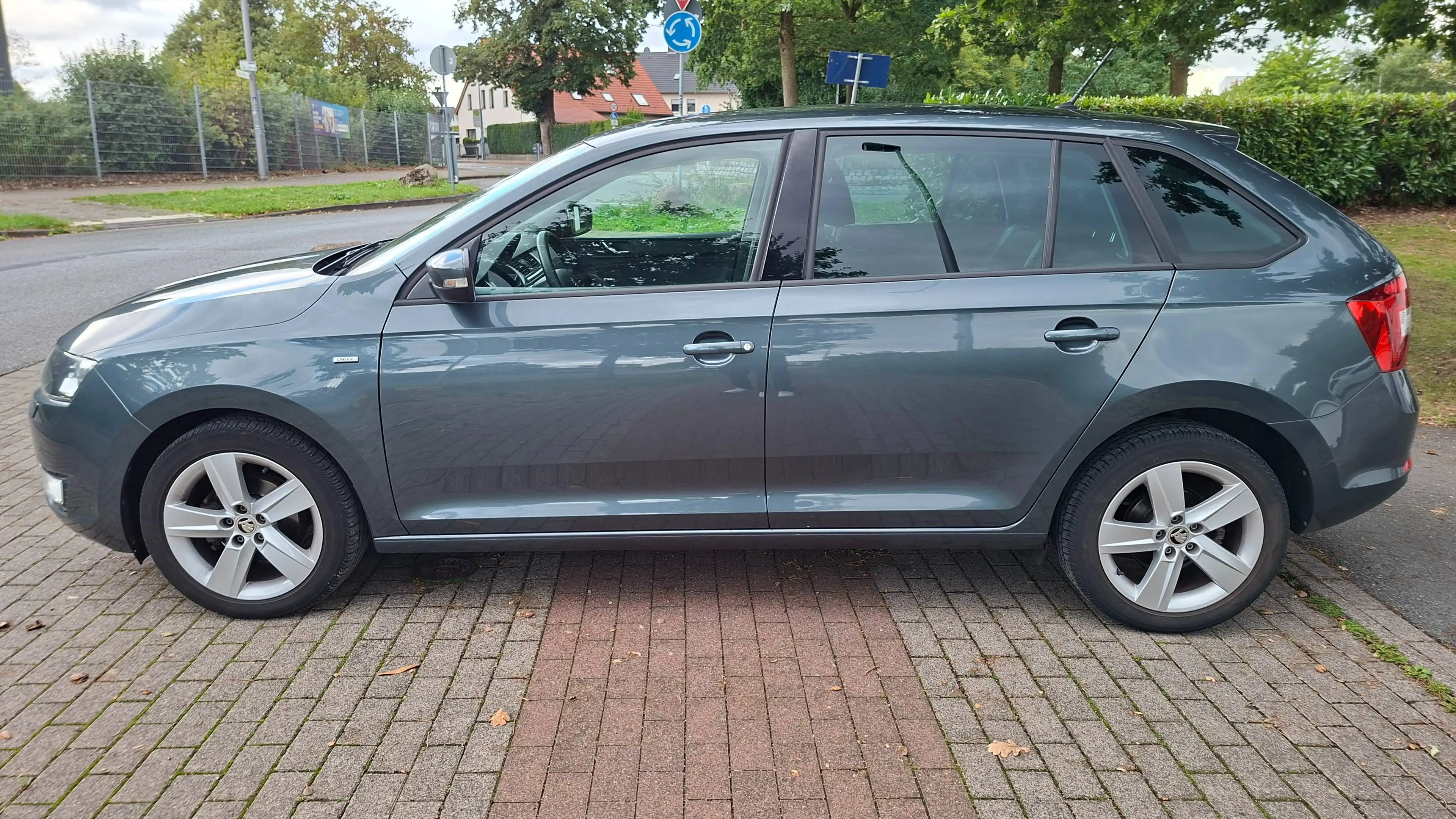 Skoda Rapid/Spaceback Rapid 1.2 TSI Drive -Navi-Carplay-Multi-ACC-TOP — photo 5