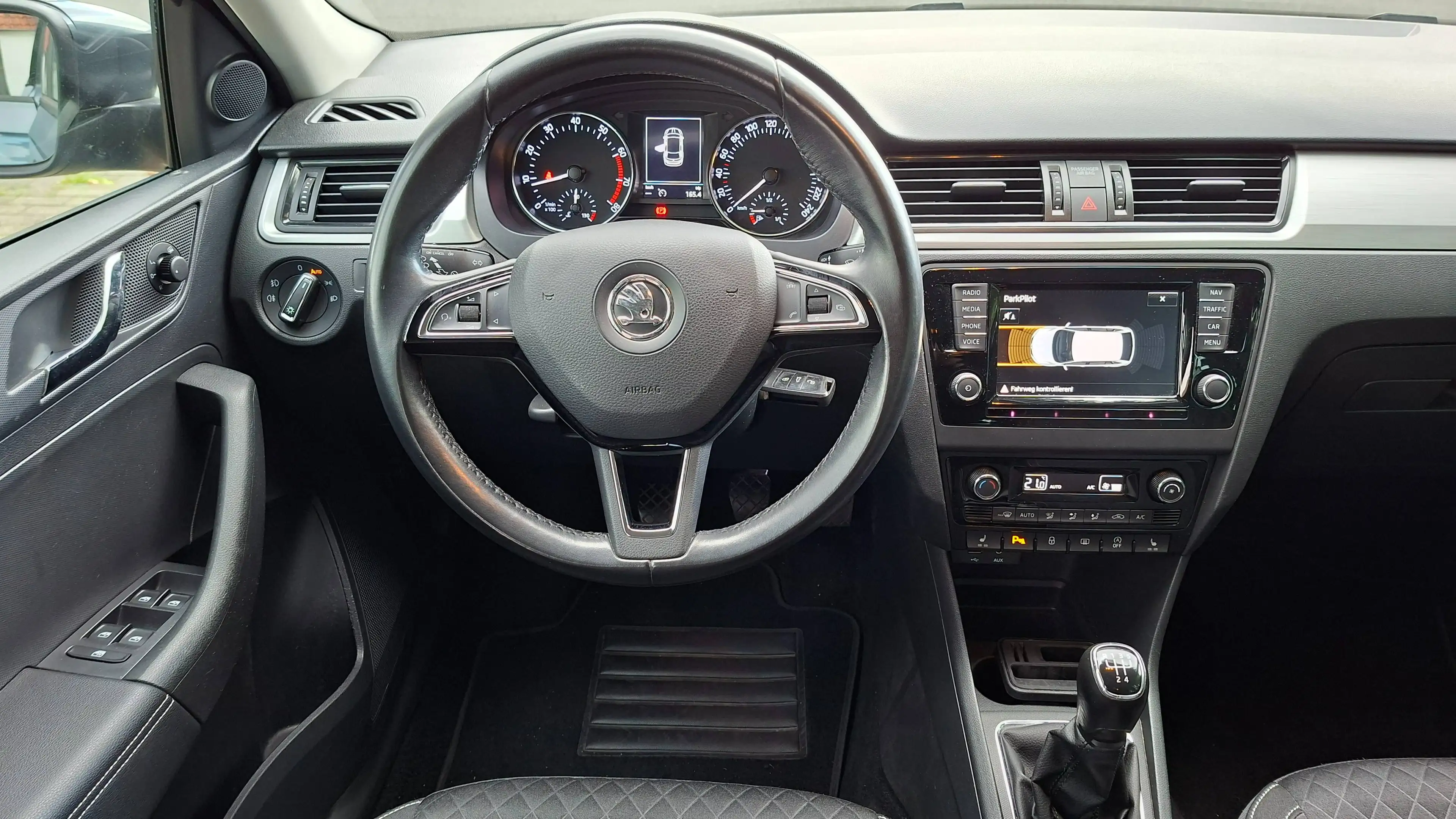 Skoda Rapid/Spaceback Rapid 1.2 TSI Drive -Navi-Carplay-Multi-ACC-TOP — photo 9