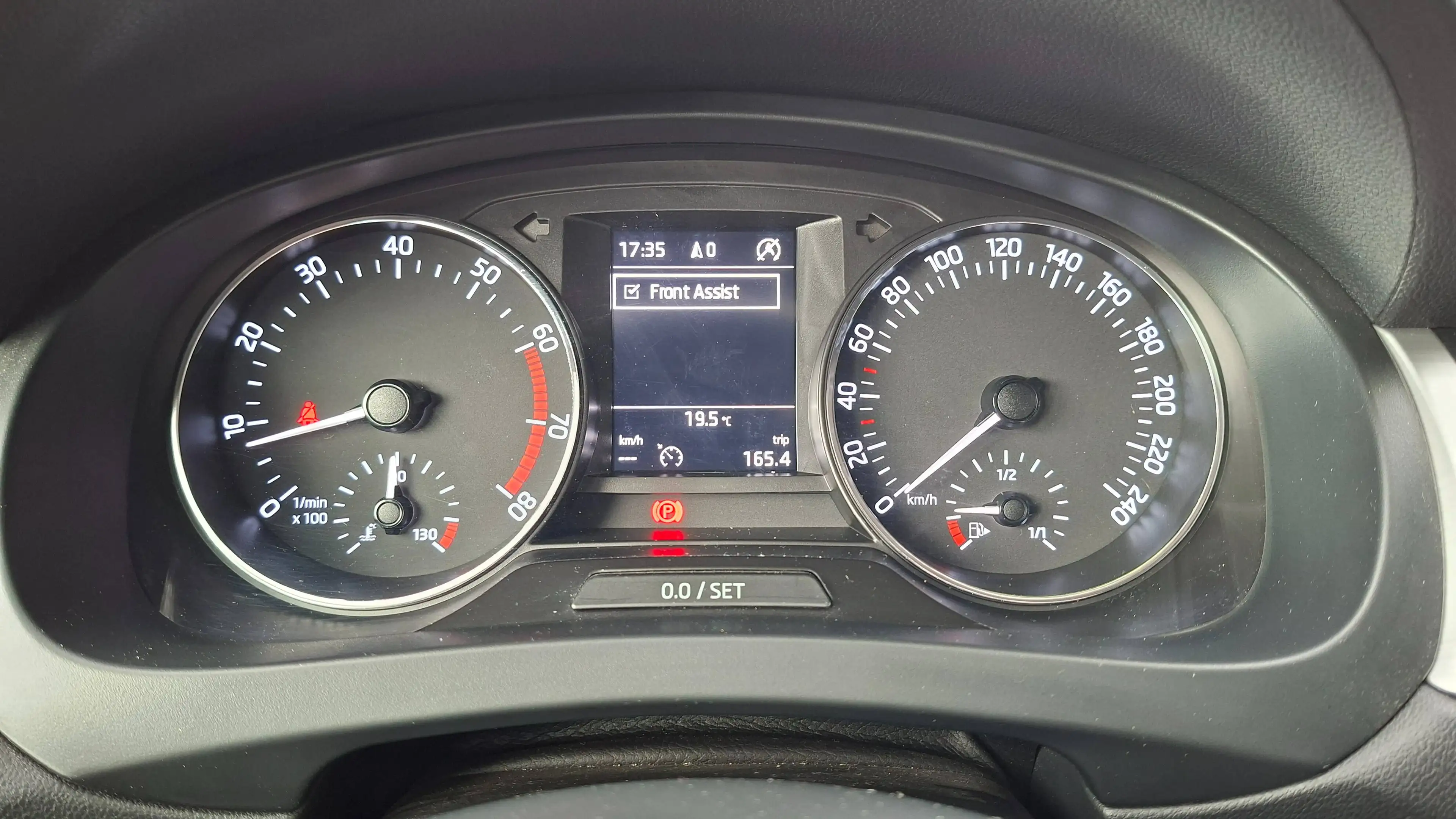 Skoda Rapid/Spaceback Rapid 1.2 TSI Drive -Navi-Carplay-Multi-ACC-TOP — photo 15