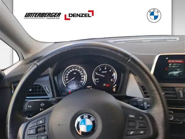 BMW 2 Series view 9
