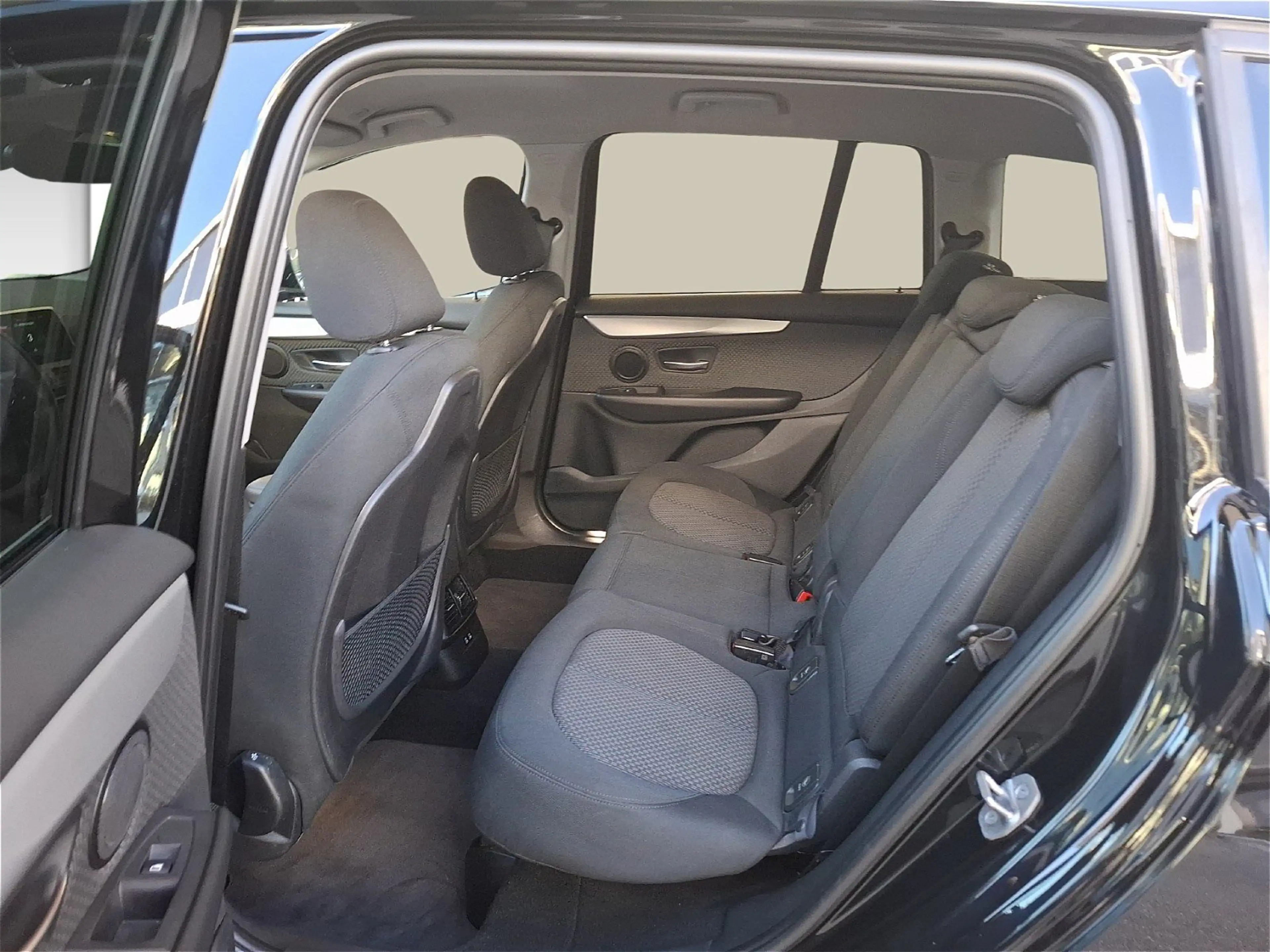 BMW 218 d Gran Tourer (F46) Advantage DAB LED RFK — photo 10