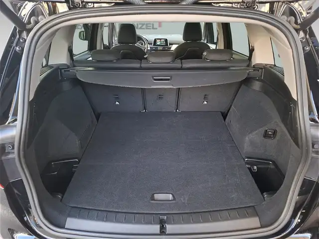 BMW 2 Series view 12
