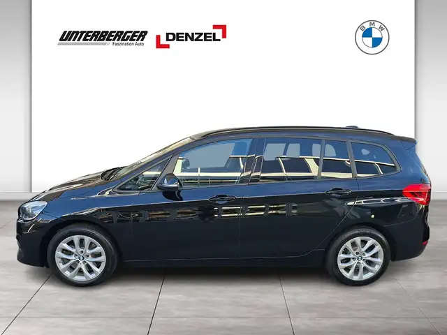 BMW 2 Series view 3