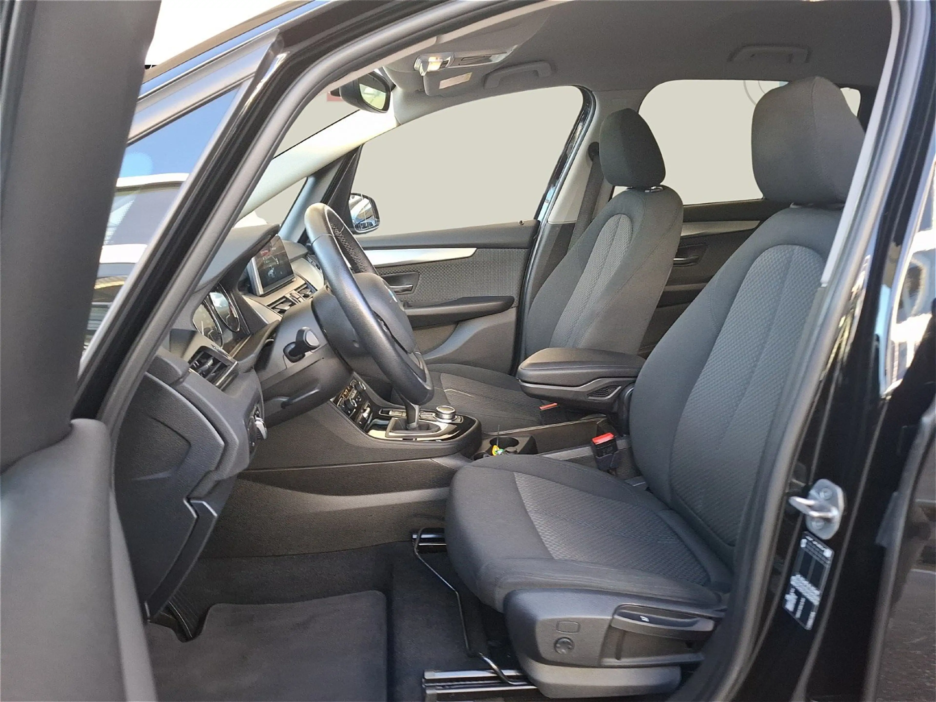 BMW 218 d Gran Tourer (F46) Advantage DAB LED RFK — photo 11