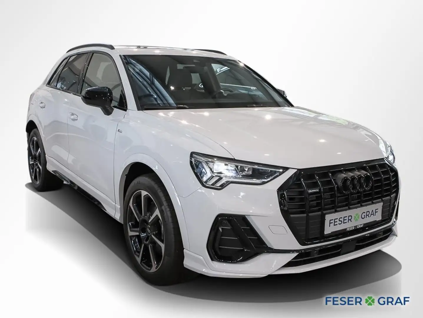 Audi Q3 S line 40 TFSI quattro AHK Pano ACC Navi Weiß - 2