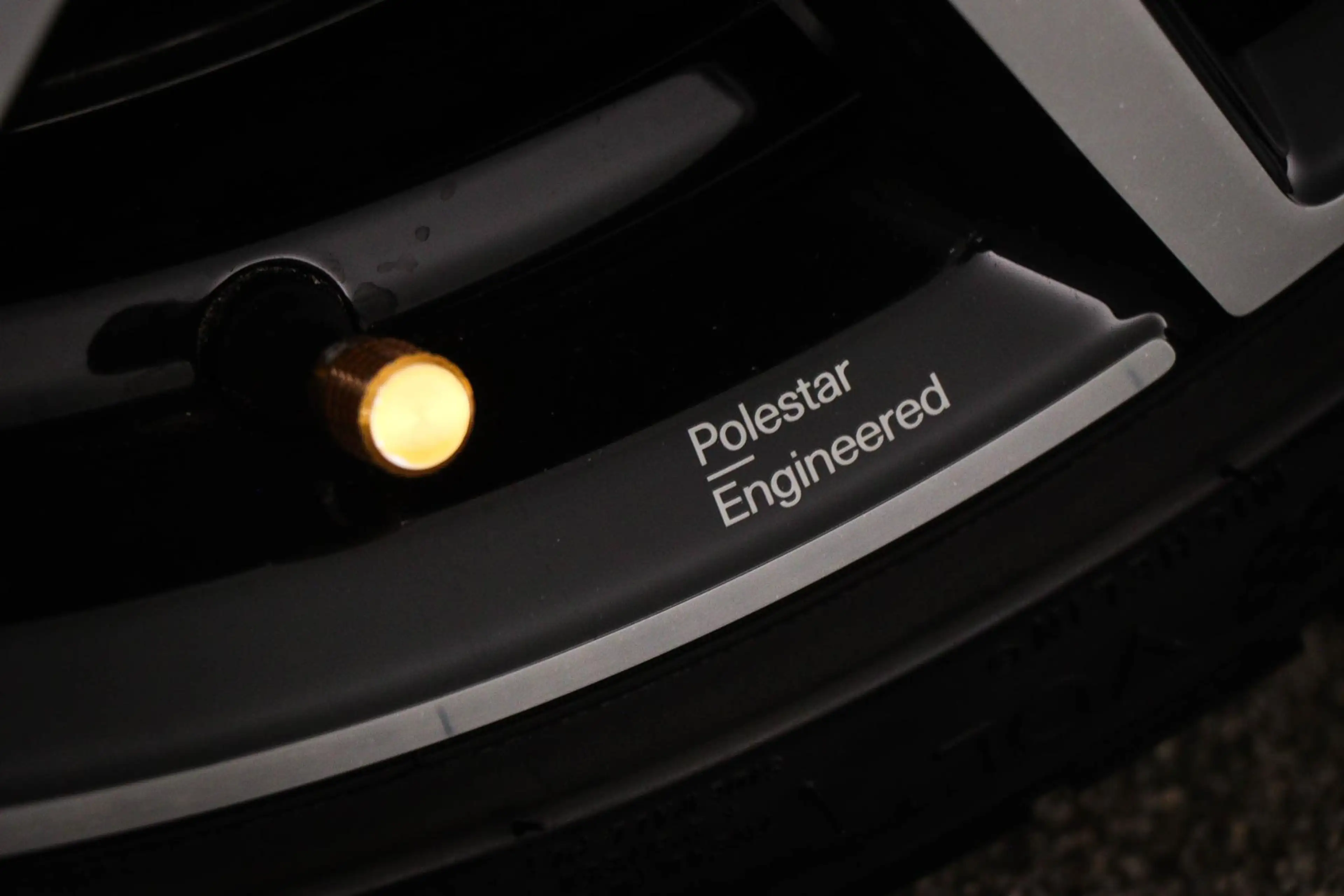 Volvo V60 2.0 T8 Twin Engine AWD Polestar Engineered | PANOR — photo 33