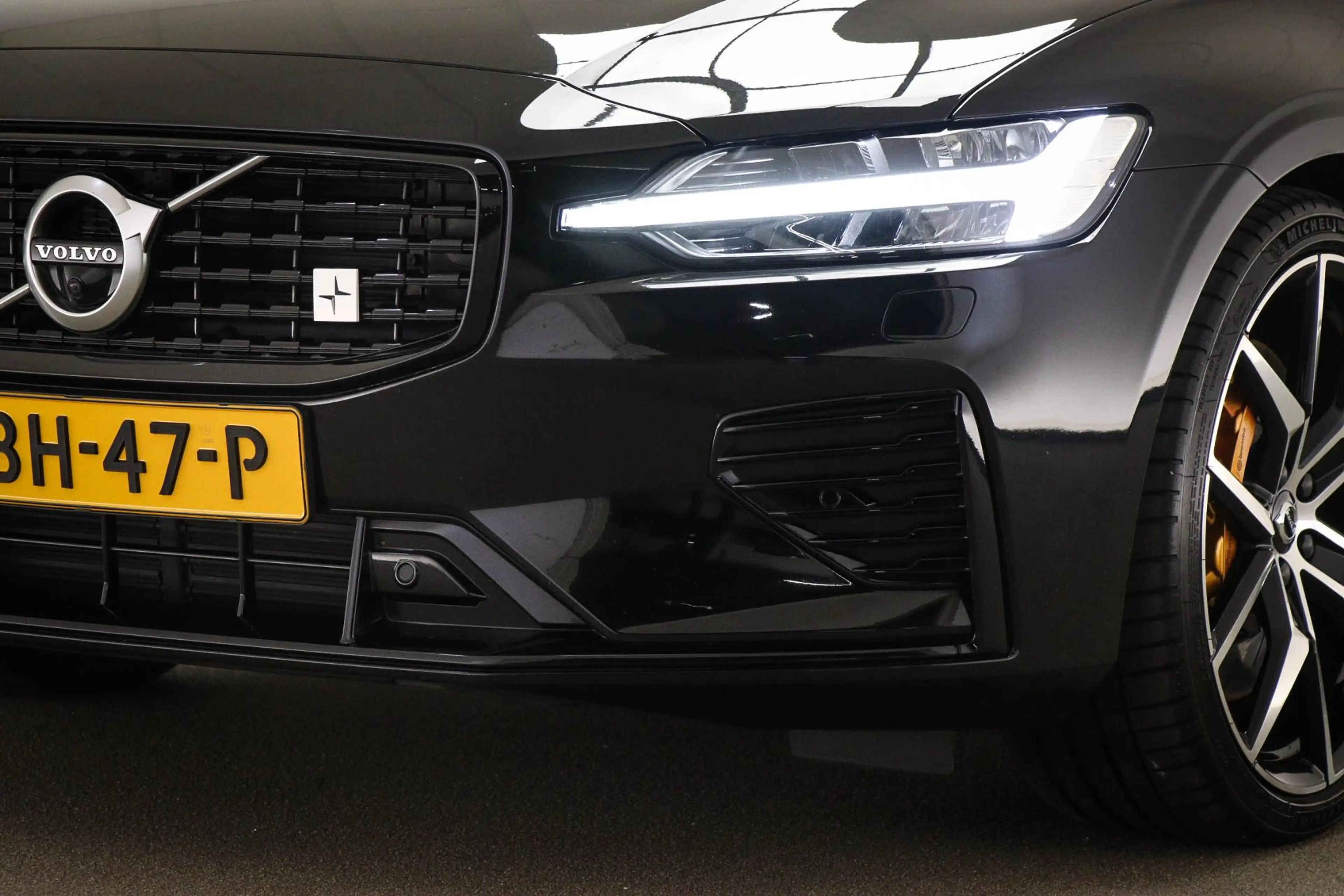 Volvo V60 2.0 T8 Twin Engine AWD Polestar Engineered | PANOR — photo 22