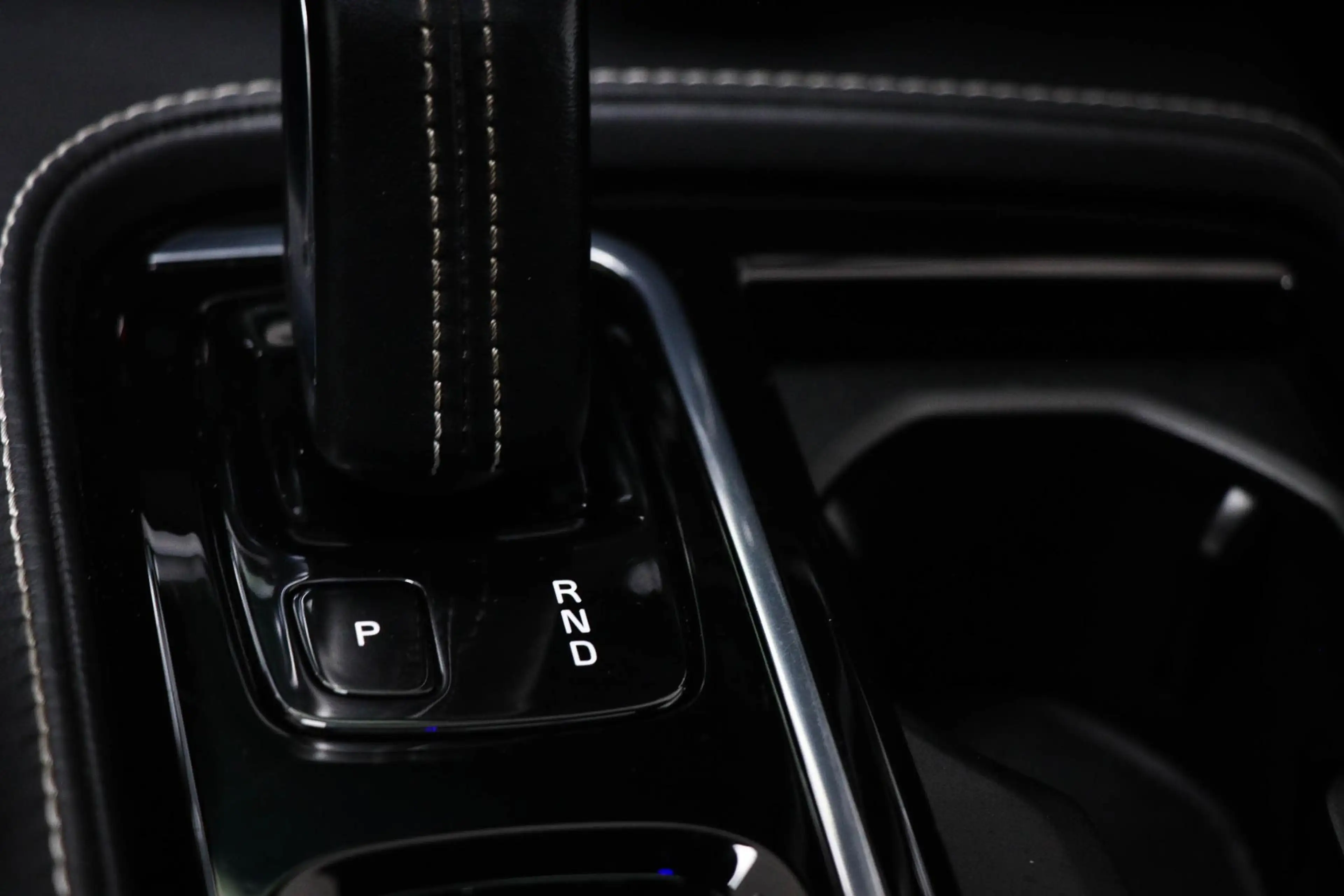 Volvo V60 2.0 T8 Twin Engine AWD Polestar Engineered | PANOR — photo 44