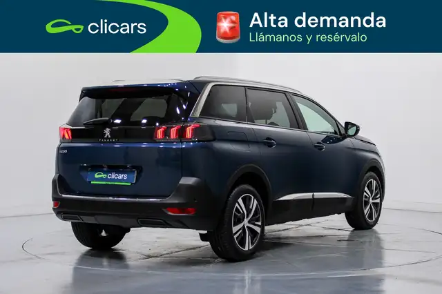 Peugeot 5008 view 5
