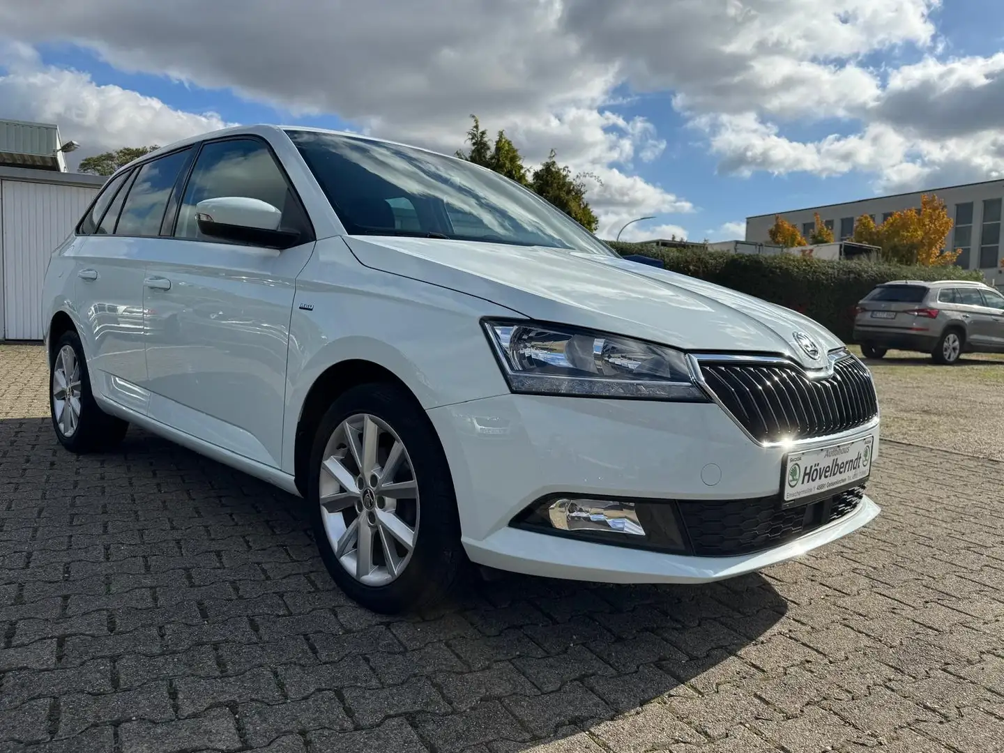 Skoda Fabia 1,0 TSI Clever Weiß - 1