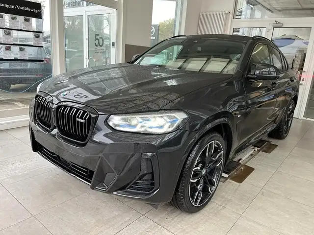 BMW X4 X4 M40i AHK Pano
