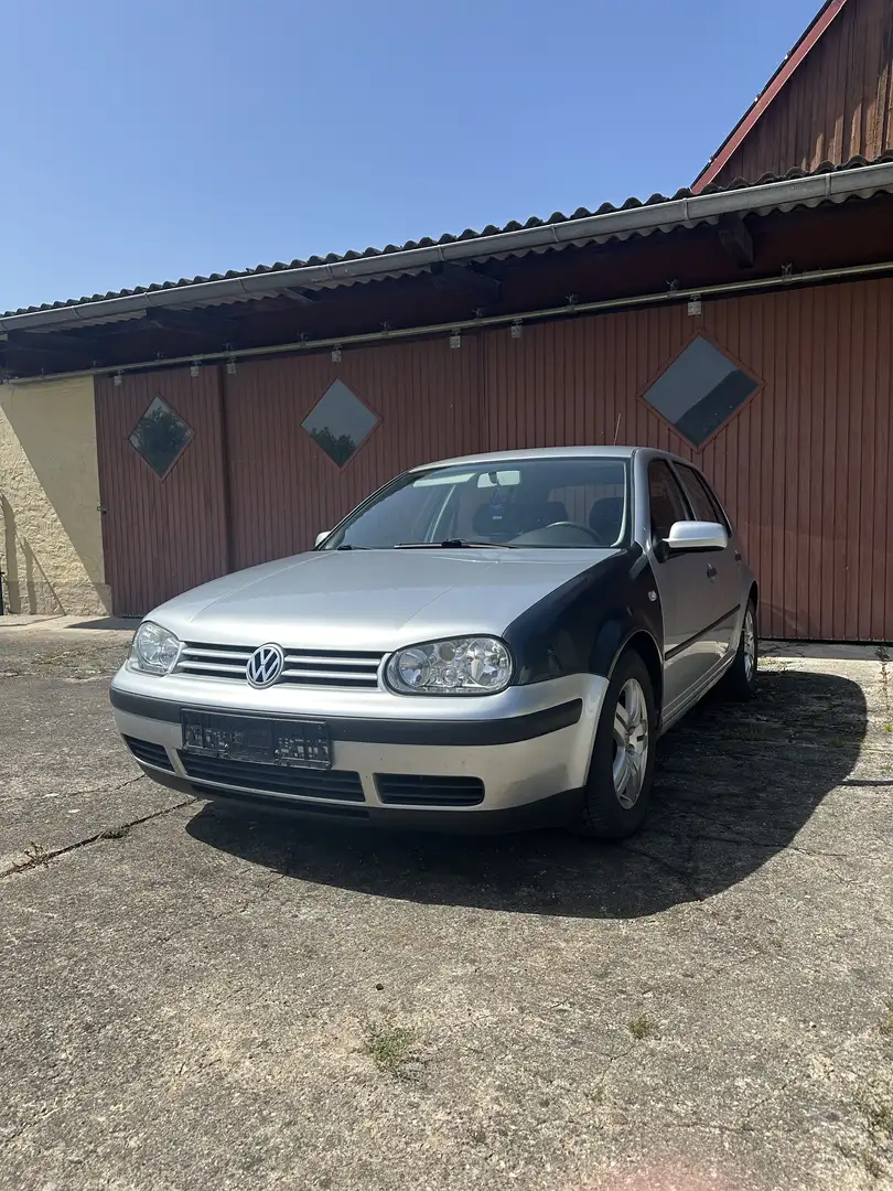 Volkswagen Golf 1.4L - 2