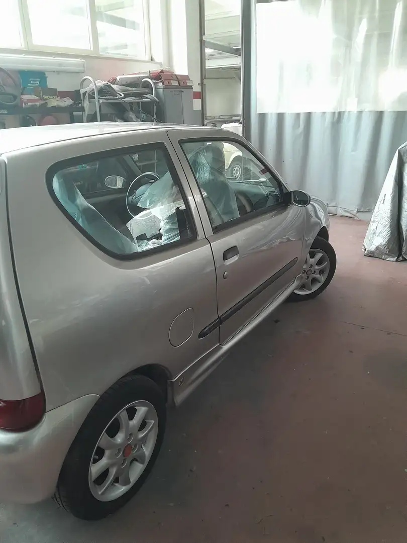 Fiat Seicento Sporting kit abarth Plateado - 1