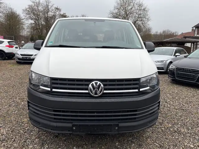 Volkswagen T6 Transporter -Kombi lang 9 Sitze