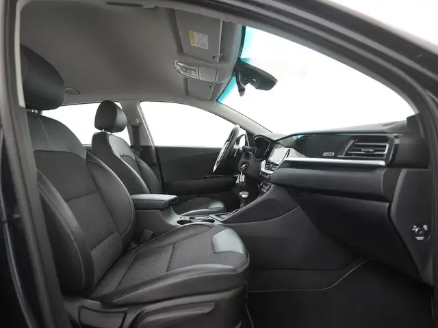 Kia Niro view 3