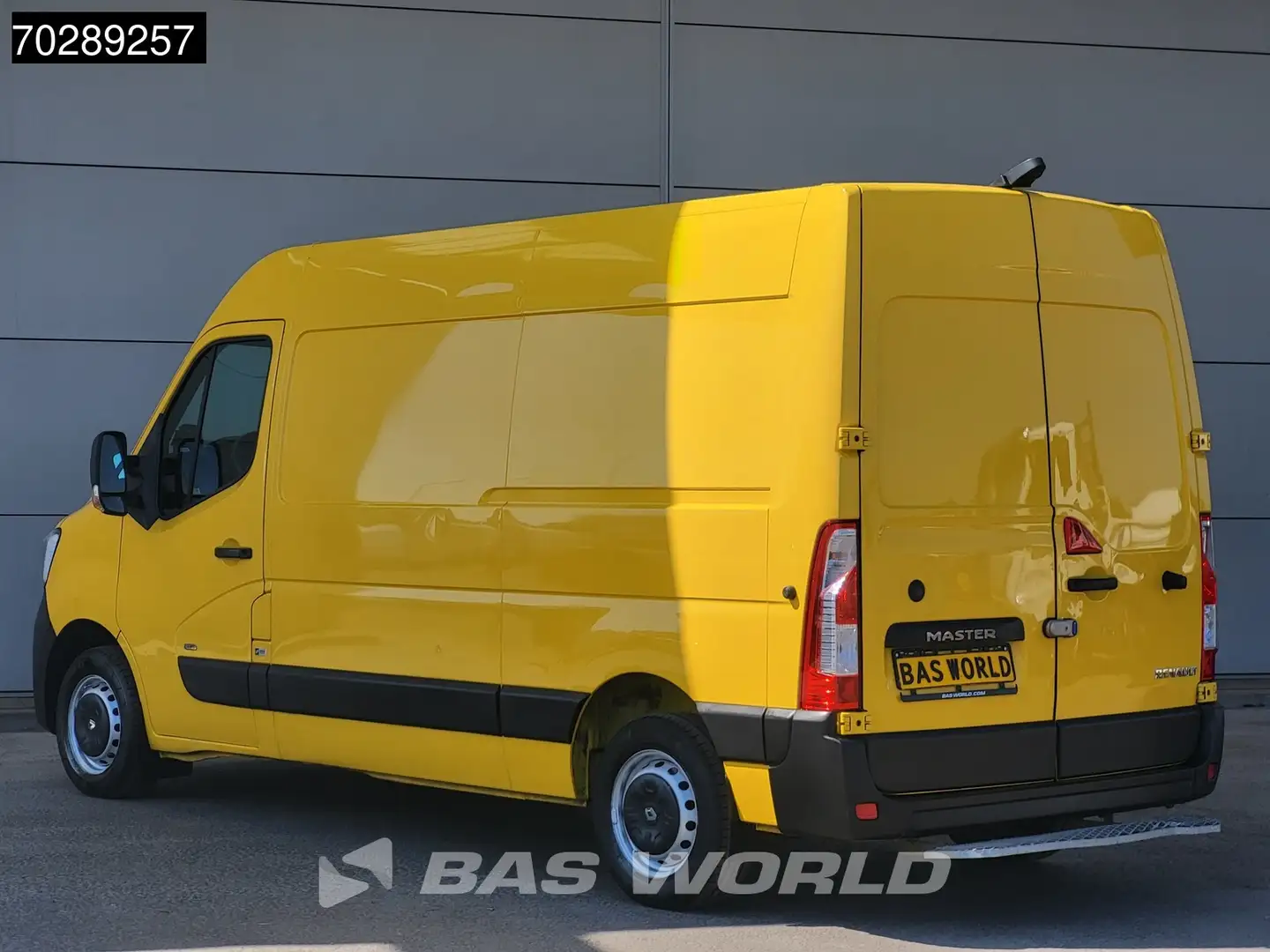 Renault Master Z.E. 77PK Elektrisch 33kWh WLTP 120km L2H2 L2 E-Te Geel - 2