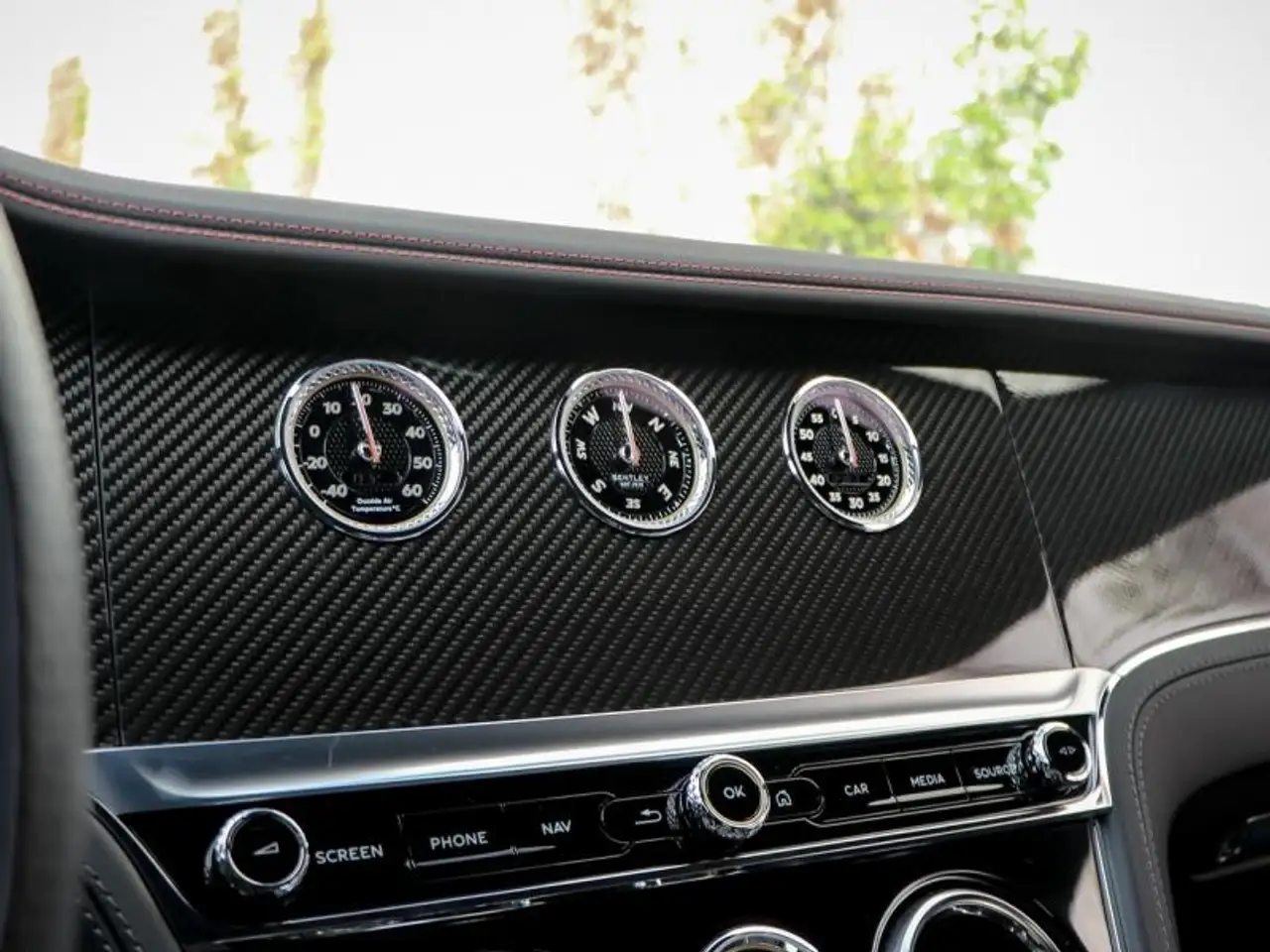 Bentley Continental GT 2022 — фото 17