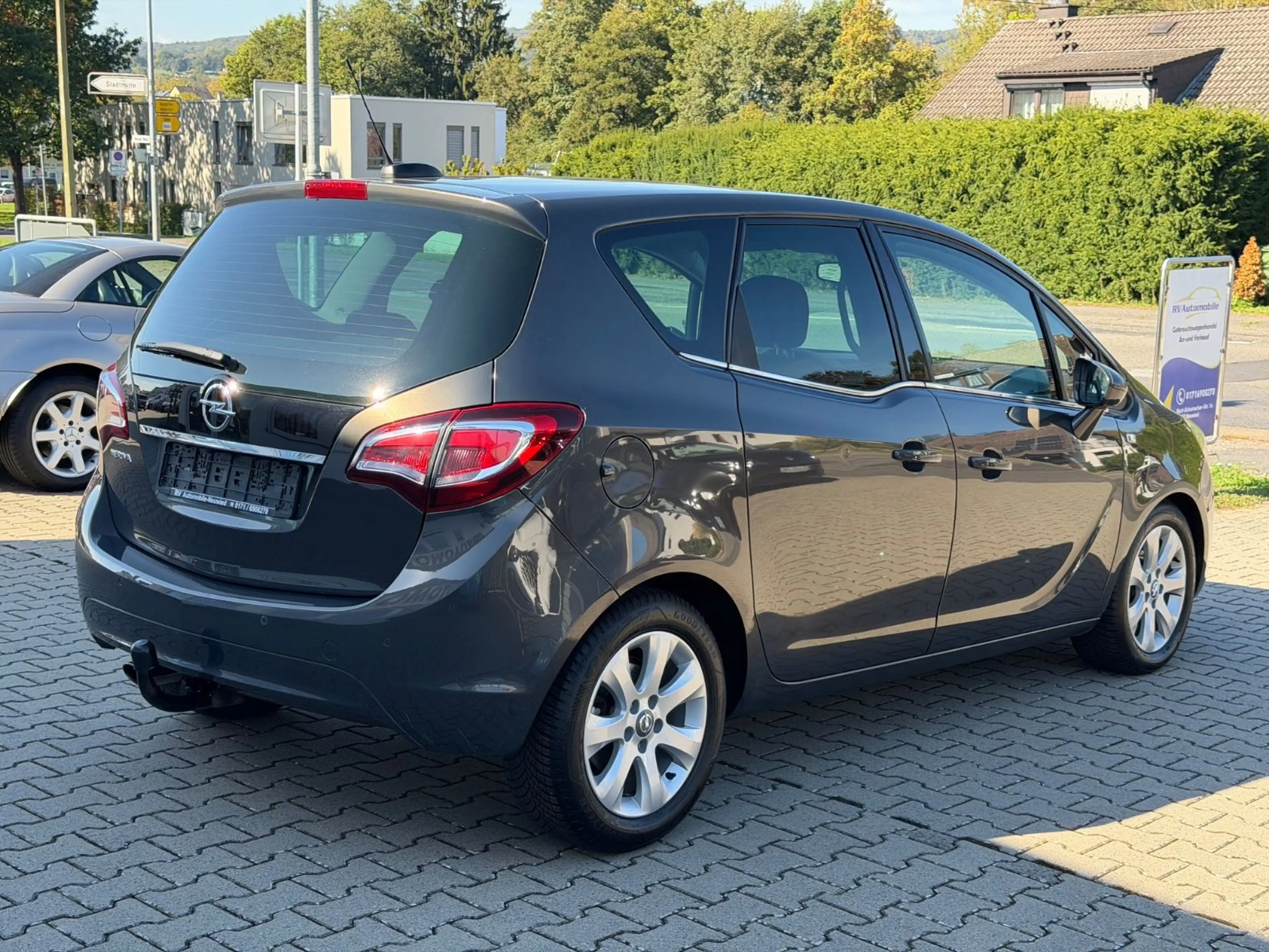 Opel Meriva B Innovation — photo 15
