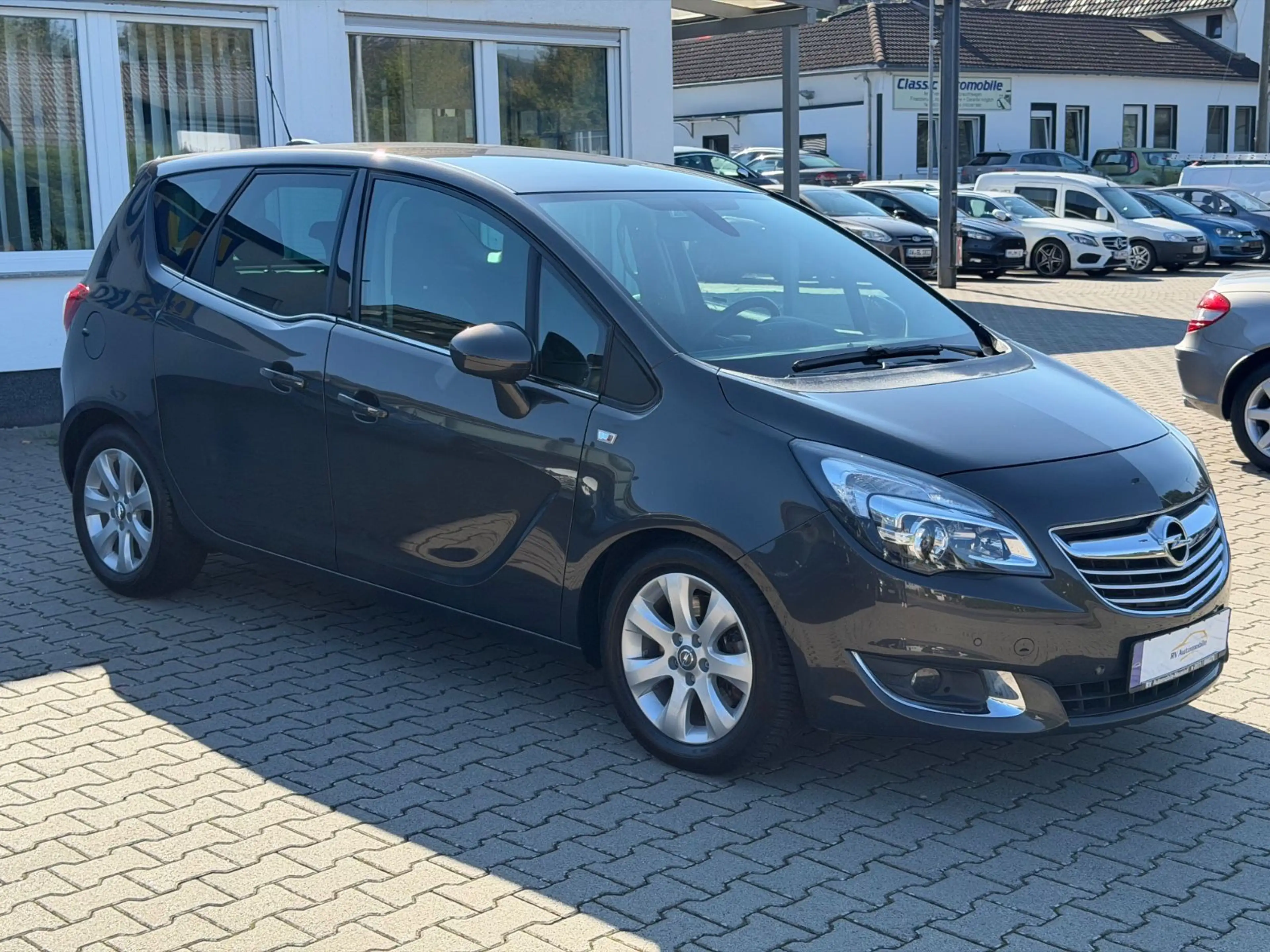 Opel Meriva B Innovation — photo 10