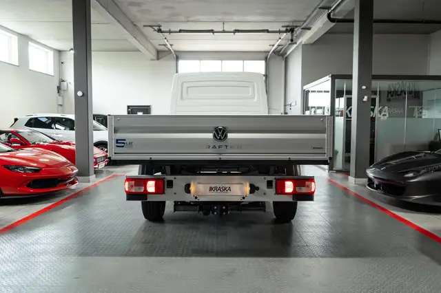 Volkswagen Crafter view 8