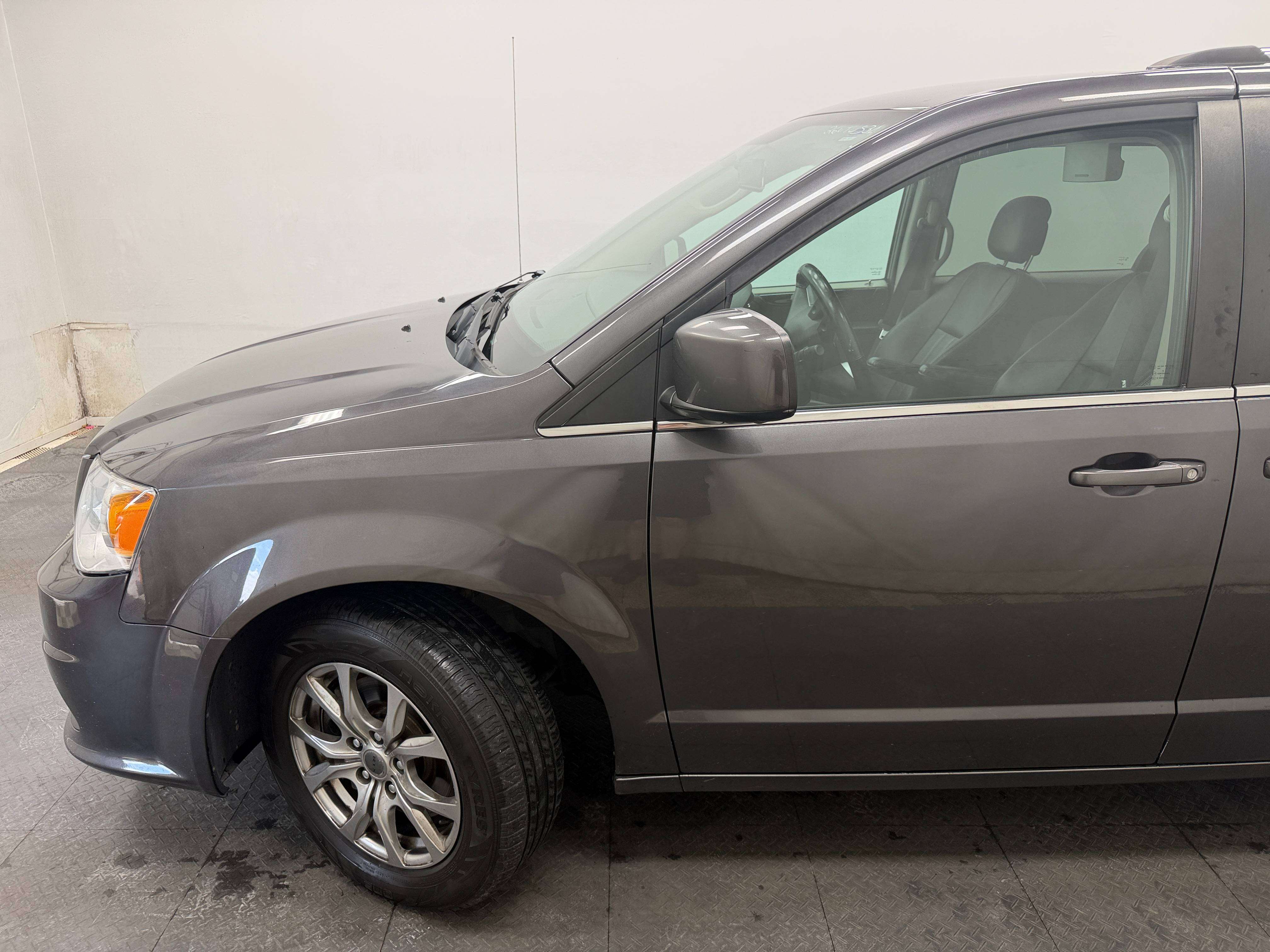 2018 Dodge Grand Caravan CREW, 3.6 V6, BLUETOOTH, CUIR, SIEGES CHAUFFANTS — снимка 1