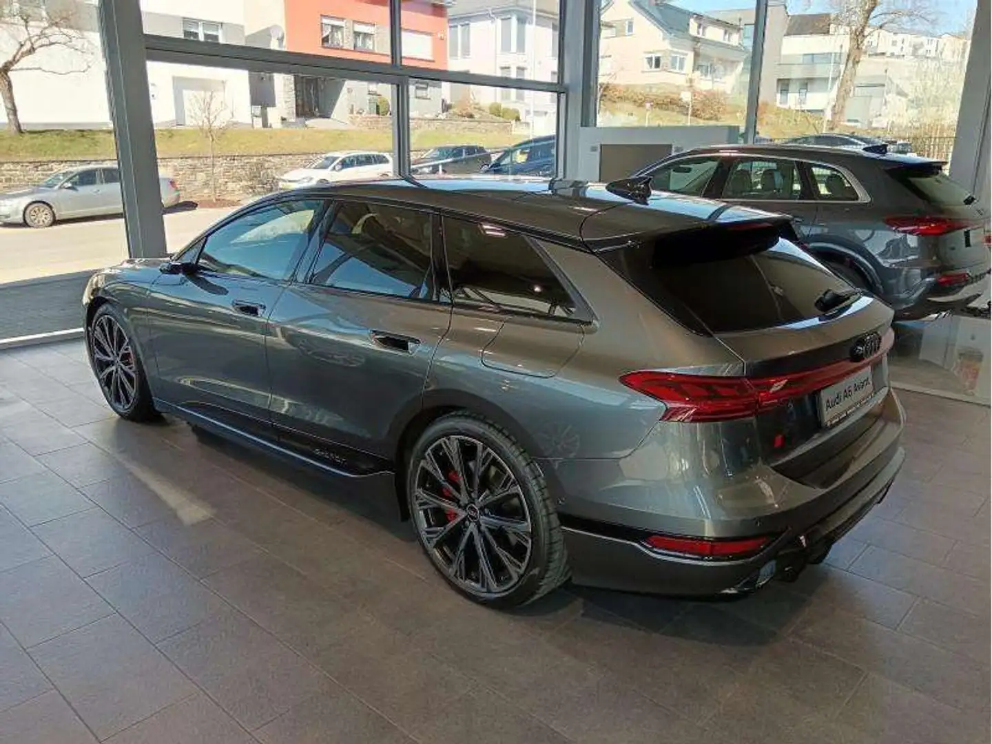 Audi A6 Avant e-tron performance Gris - 2