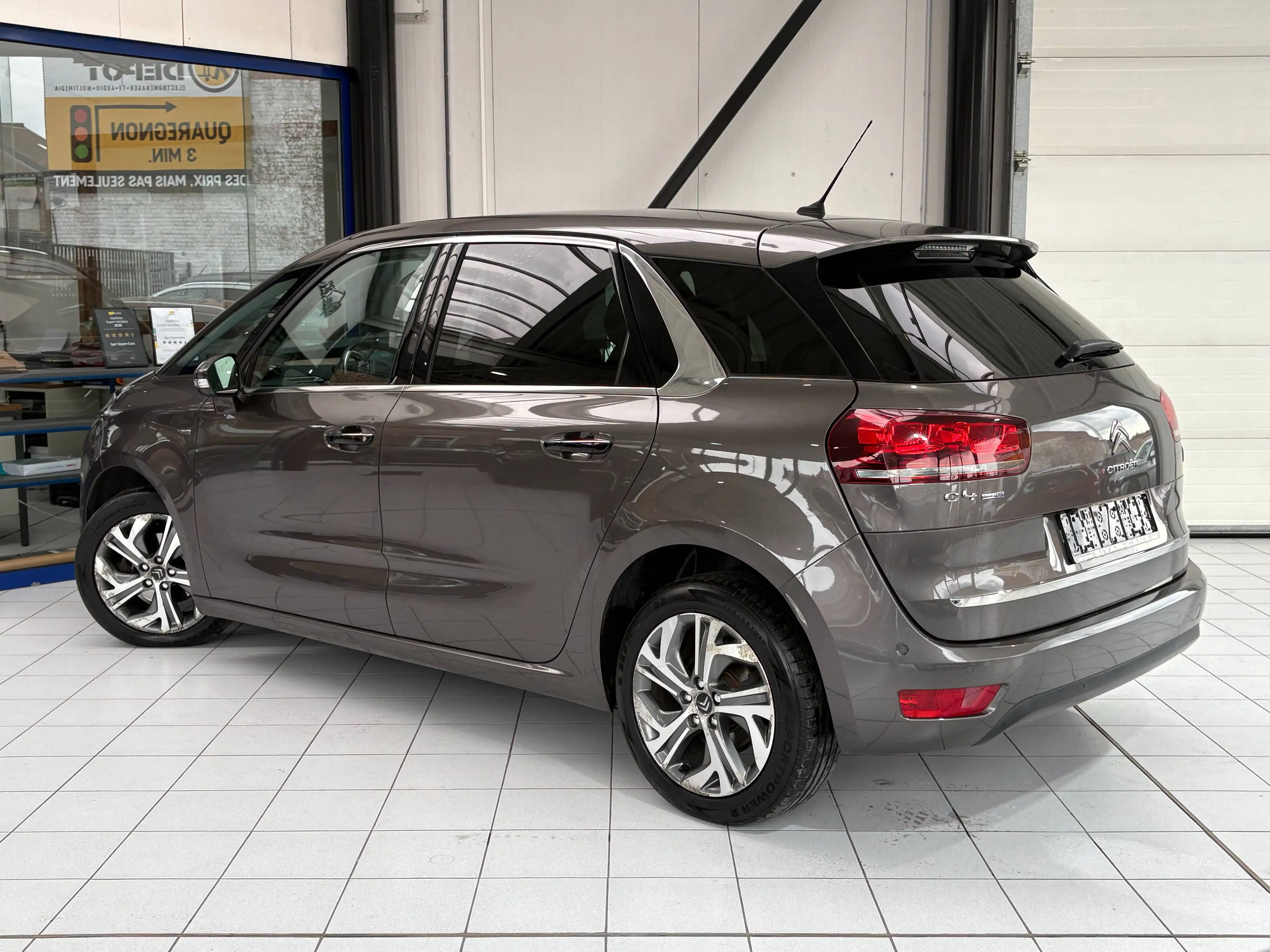 Citroen C4 Picasso C4 Picasso 1.6 HDi *EXCLUSIVE * CUIR * GPS * CAMERA * PDC * JANTES * 1ER PROP * CARNET* — photo 3
