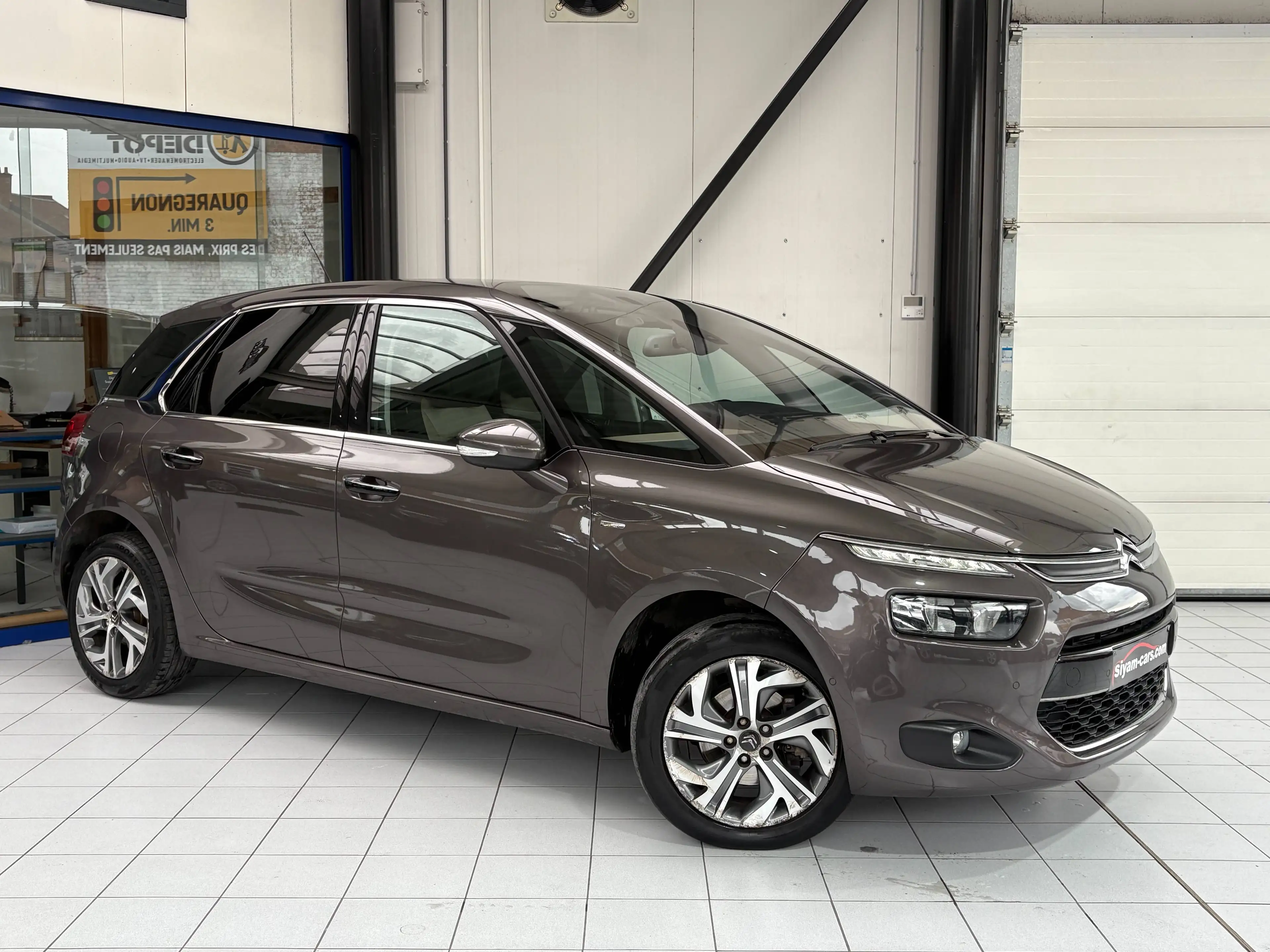 Citroen C4 Picasso C4 Picasso 1.6 HDi *EXCLUSIVE * CUIR * GPS * CAMERA * PDC * JANTES * 1ER PROP * CARNET* — photo 7