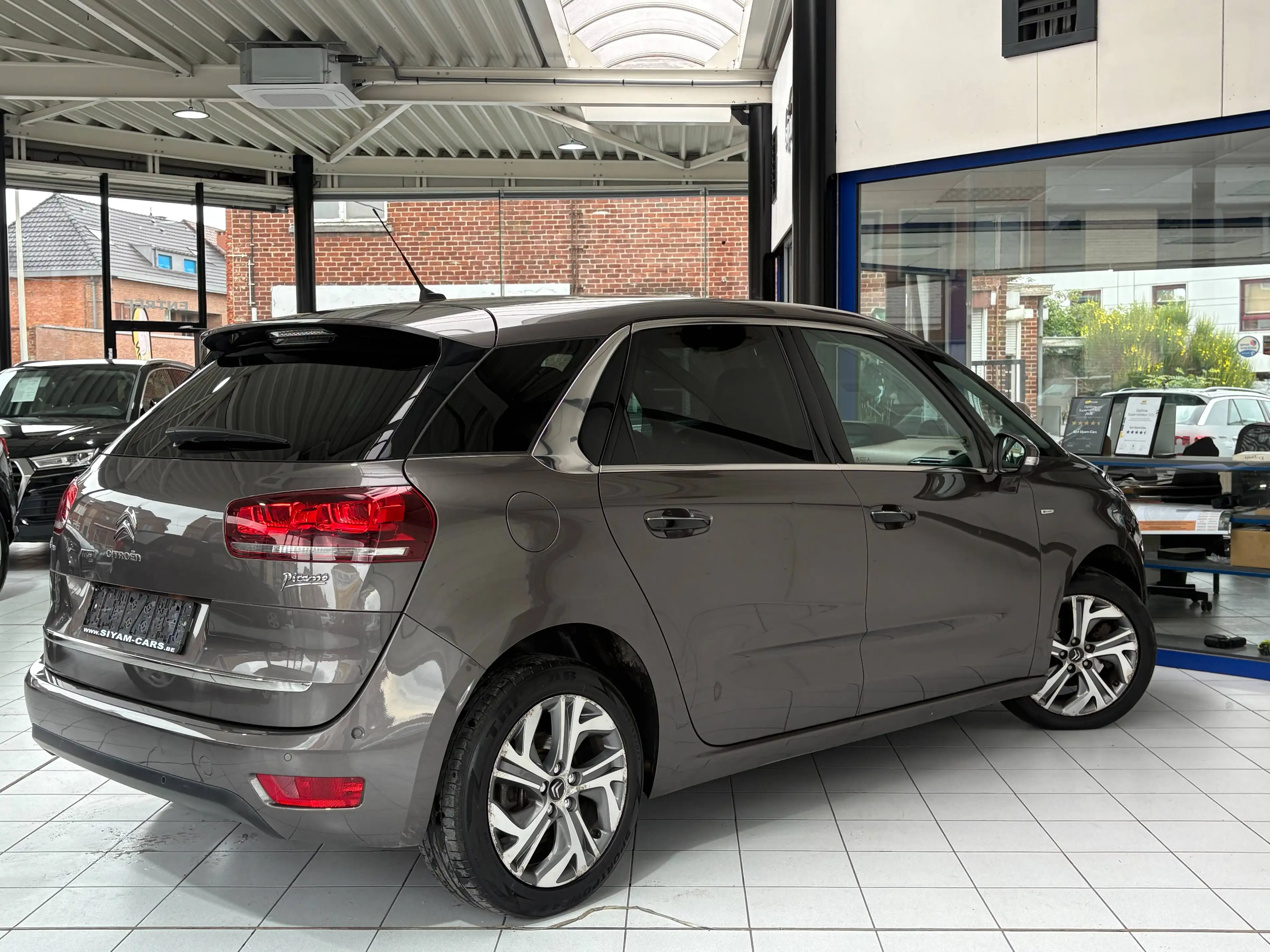 Citroen C4 Picasso C4 Picasso 1.6 HDi *EXCLUSIVE * CUIR * GPS * CAMERA * PDC * JANTES * 1ER PROP * CARNET* — photo 5