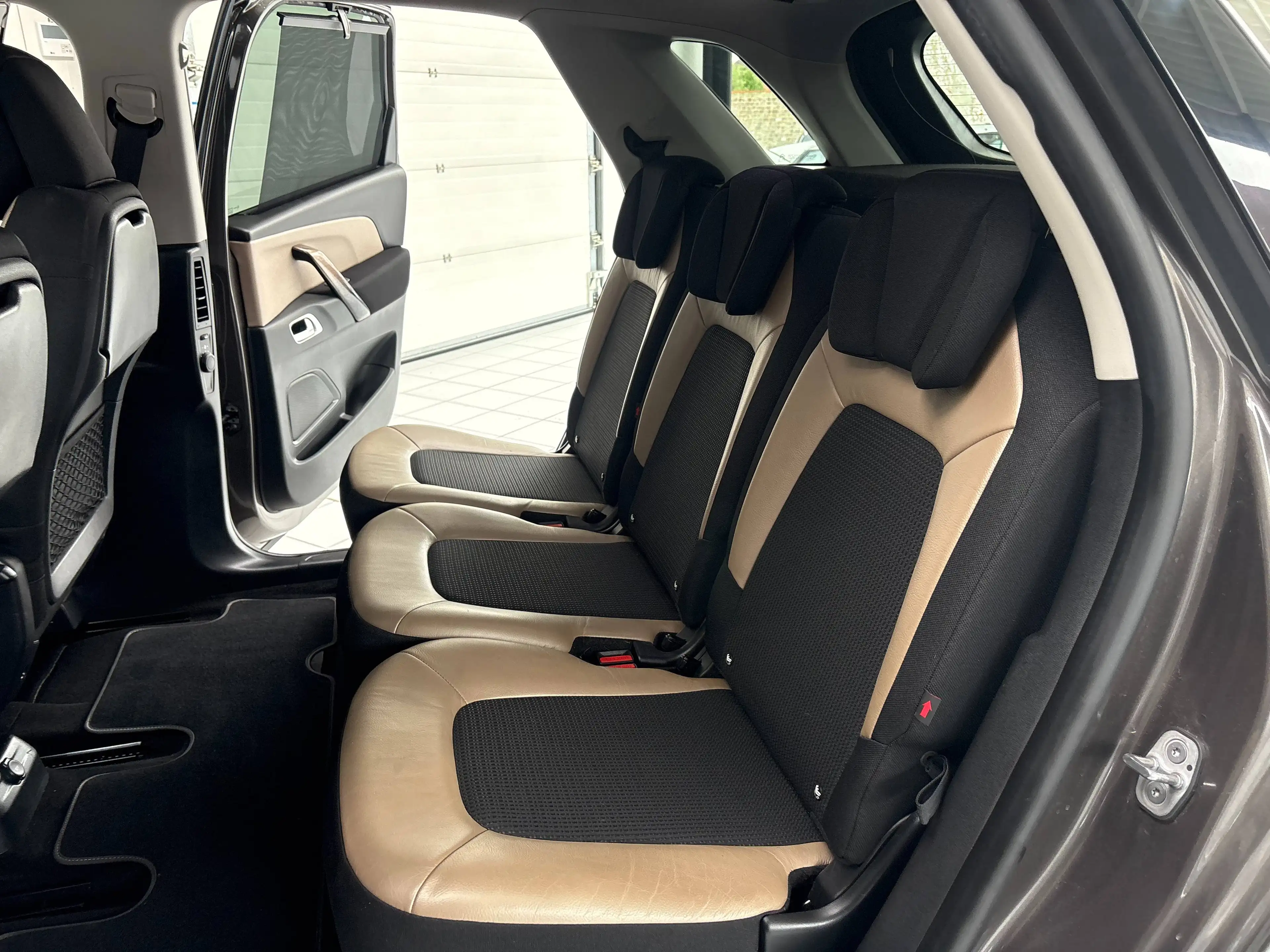 Citroen C4 Picasso C4 Picasso 1.6 HDi *EXCLUSIVE * CUIR * GPS * CAMERA * PDC * JANTES * 1ER PROP * CARNET* — photo 10