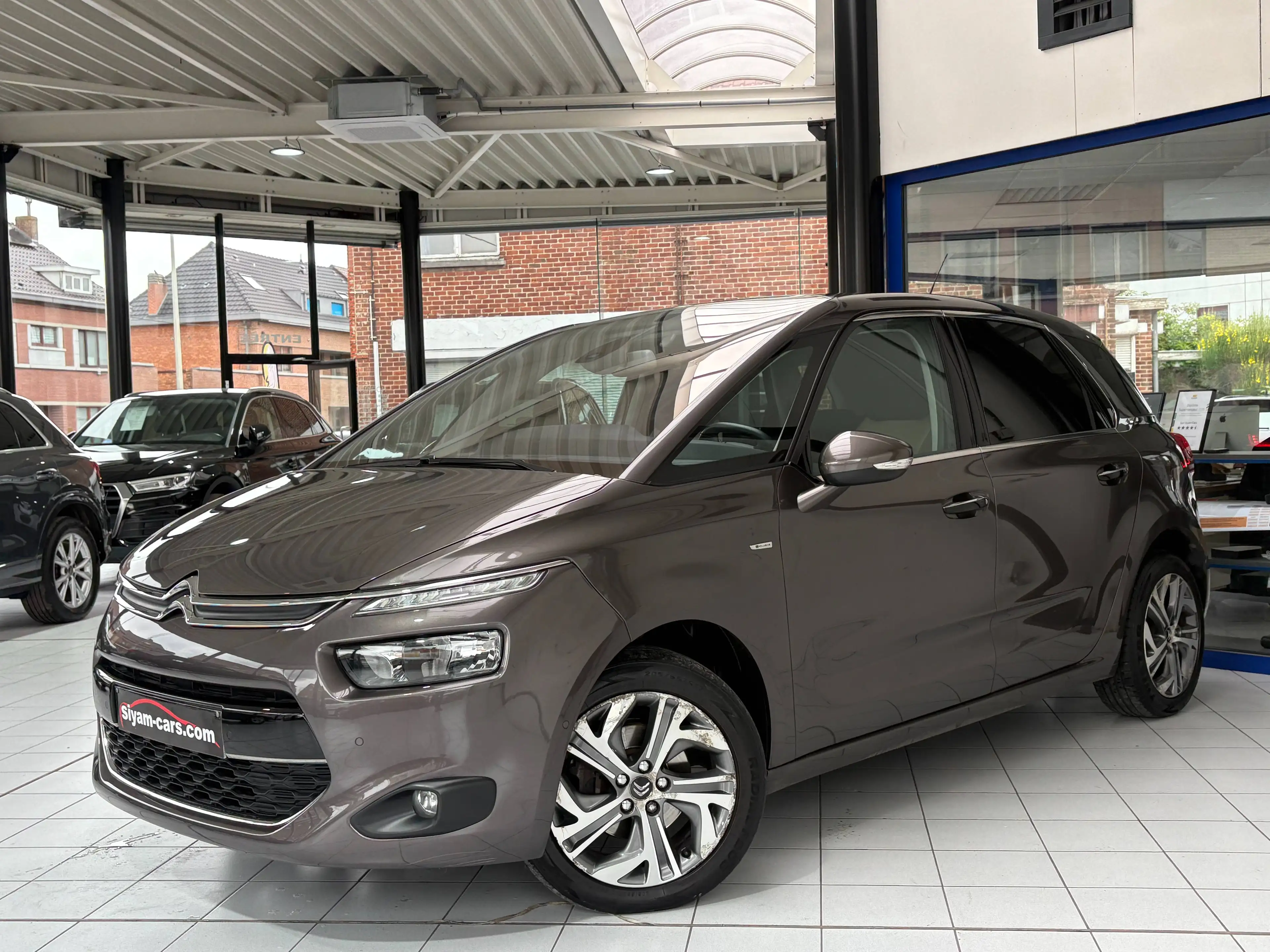 Citroen C4 Picasso C4 Picasso 1.6 HDi *EXCLUSIVE * CUIR * GPS * CAMERA * PDC * JANTES * 1ER PROP * CARNET*